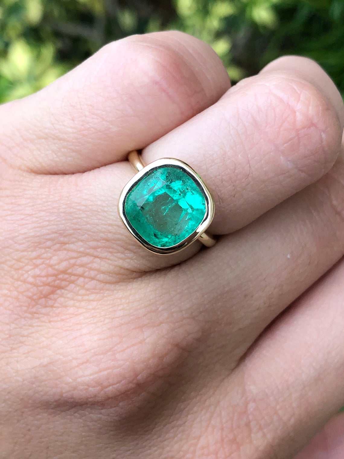 6.12cts Colombian Emerald Solitaire Bezel Ring in 14K Gold - Elegant Right Hand Jewelry for Women, Perfect for Weddings, Parties & Special Occasions