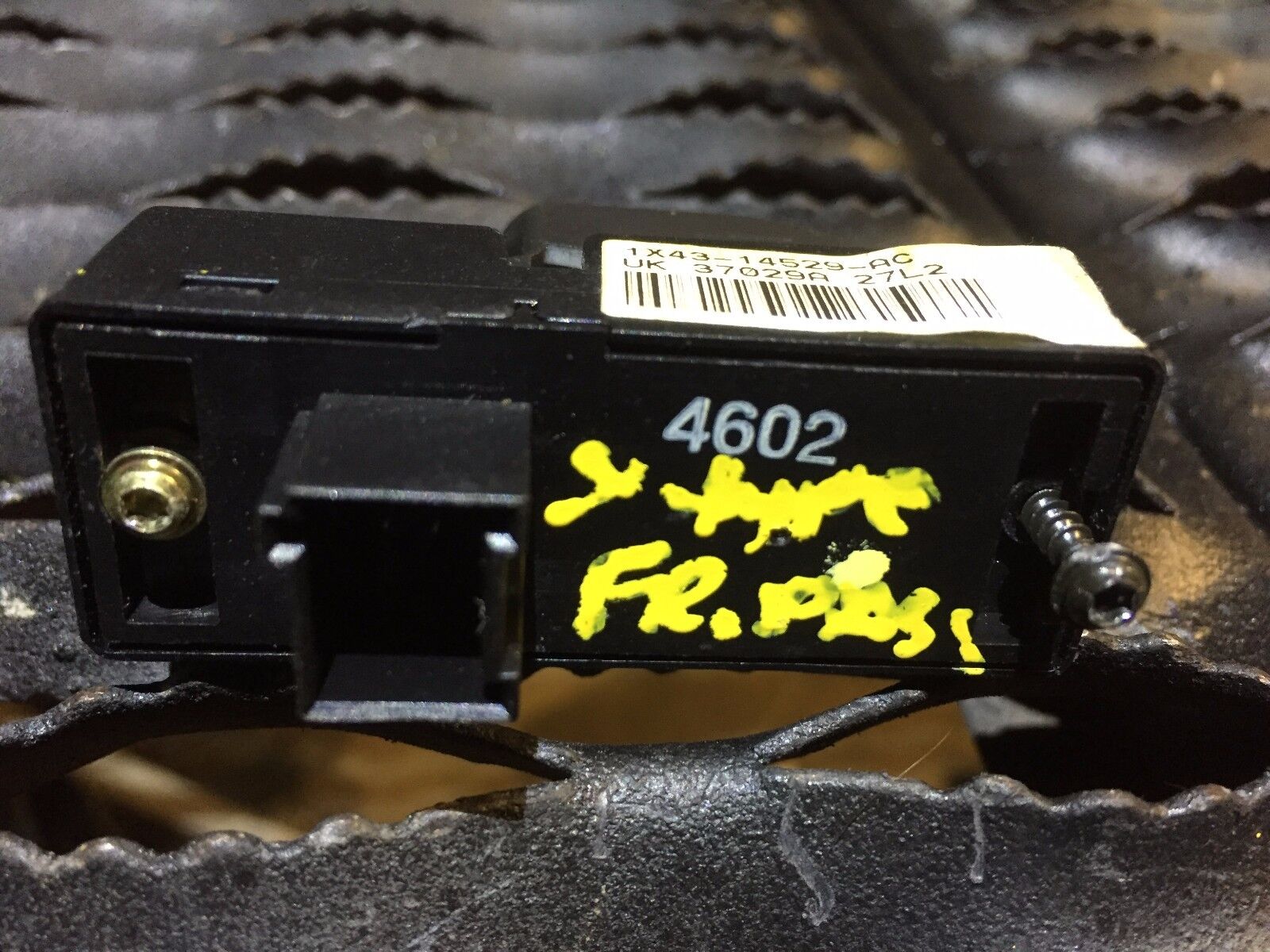 02 08 Jaguar X Type Power Window Switch OEM Replacement - Perfect for Car Window Repair & Maintenance