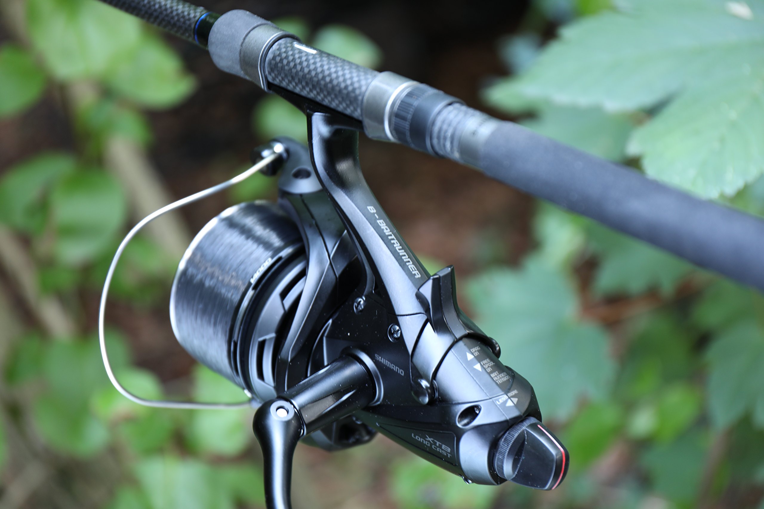 Shimano Baitrunner XT-B Longcast Medium Big Free Spool Fishing Reel - Saltwater & Freshwater Baitcasting Reel for Surf, Pier, and Boat Fishing