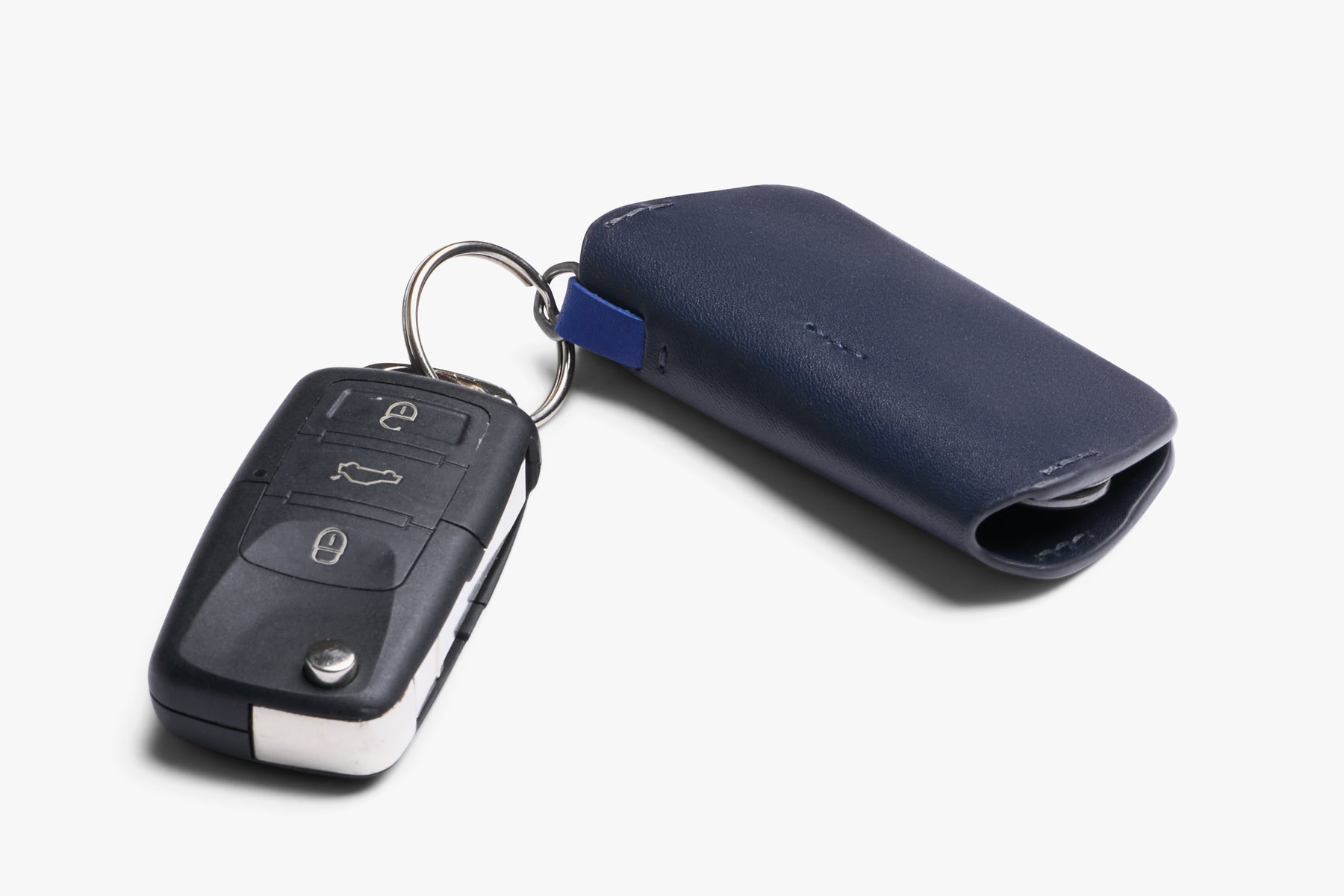 Bellroy Key Cover Third Edition - Premium Leather Key Holder for Keys & Keychains - Perfect for Home, Office & Travel Organization