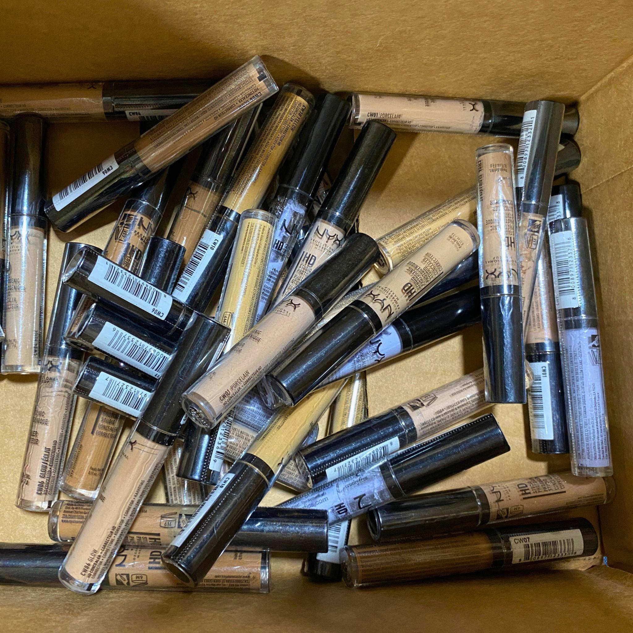 NYX HD Studio Photogenic Concealer 0.11oz (75 Pcs Bulk) - Full Coverage Liquid Concealer for Dark Circles, Blemishes & Imperfections - Perfect for Makeup Artists, Beauty Salons & Professional Use