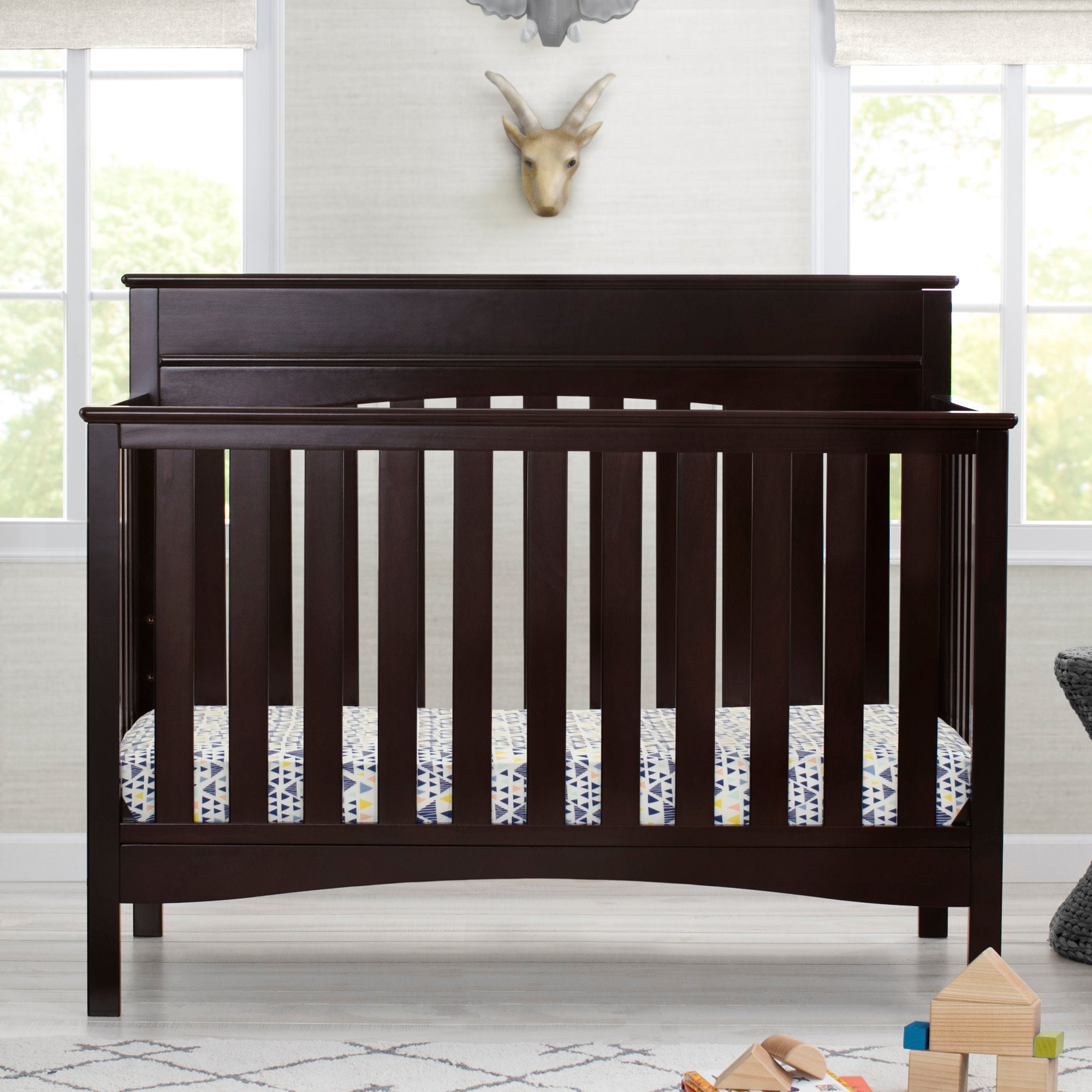 Skylar 4-in-1 Convertible Baby Crib - Toddler Bed, Daybed & Full-Size Bed - Safe Nursery Furniture for Newborns & Kids - Perfect for Bedrooms, Daycare & Guest Rooms