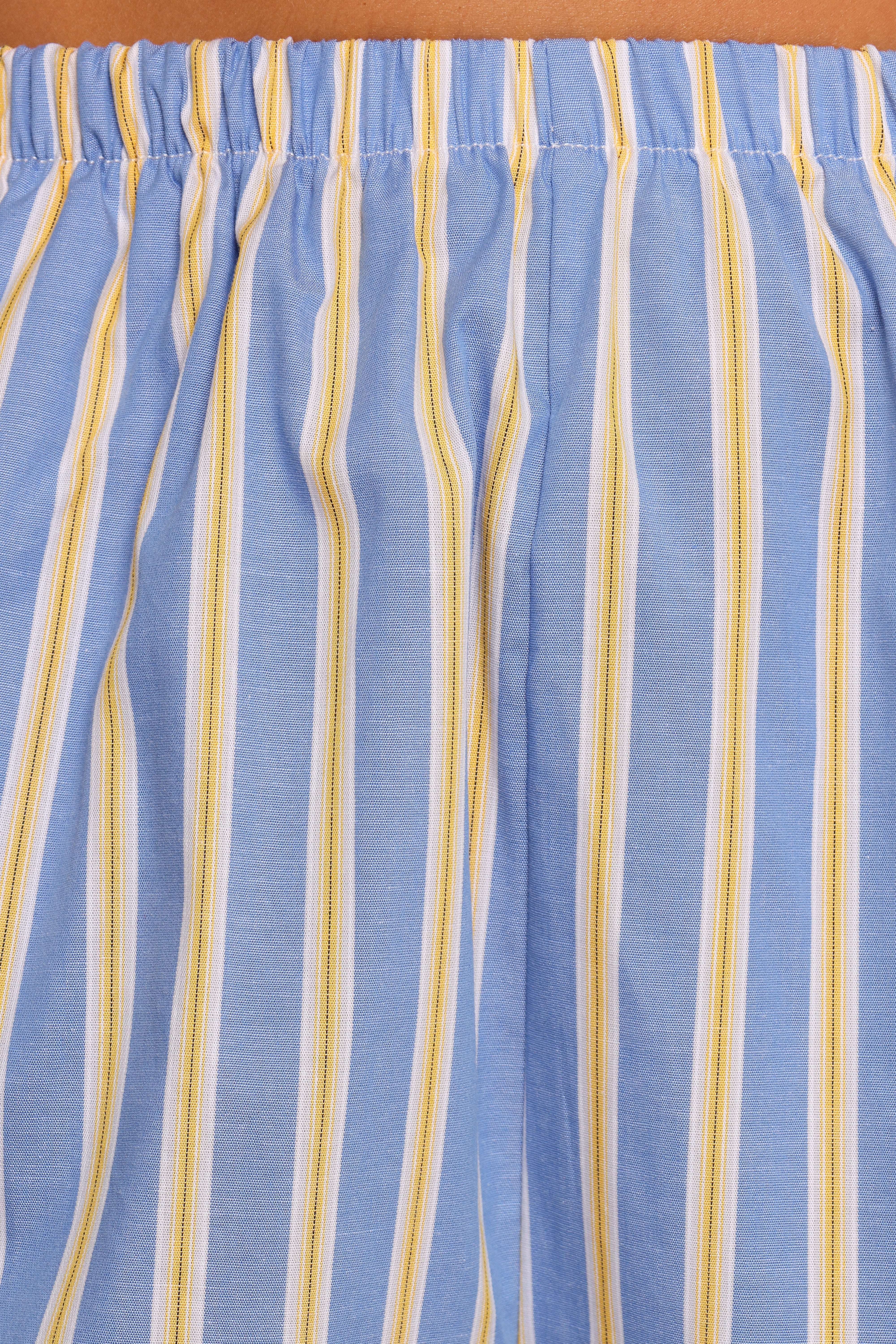 La Dolce Vita Short Set - White & Blue Summer Outfit | Casual Beachwear & Vacation Style for Women