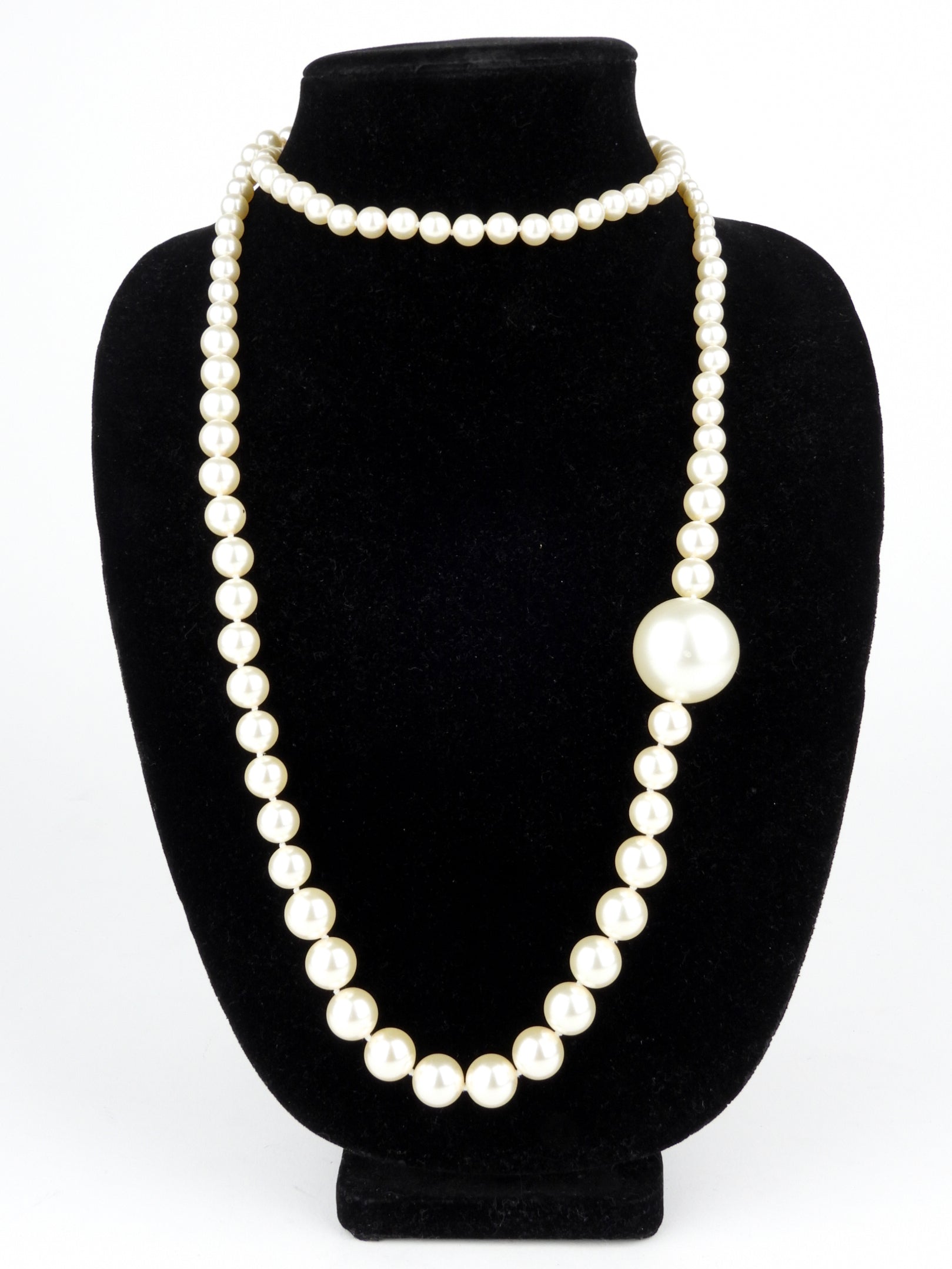 Chanel 14S CC Long Double Wrap Pearl and Chain Statement Necklace - Luxury Fashion Jewelry for Women, Elegant Pearl Necklace for Parties, Weddings & Special Occasions