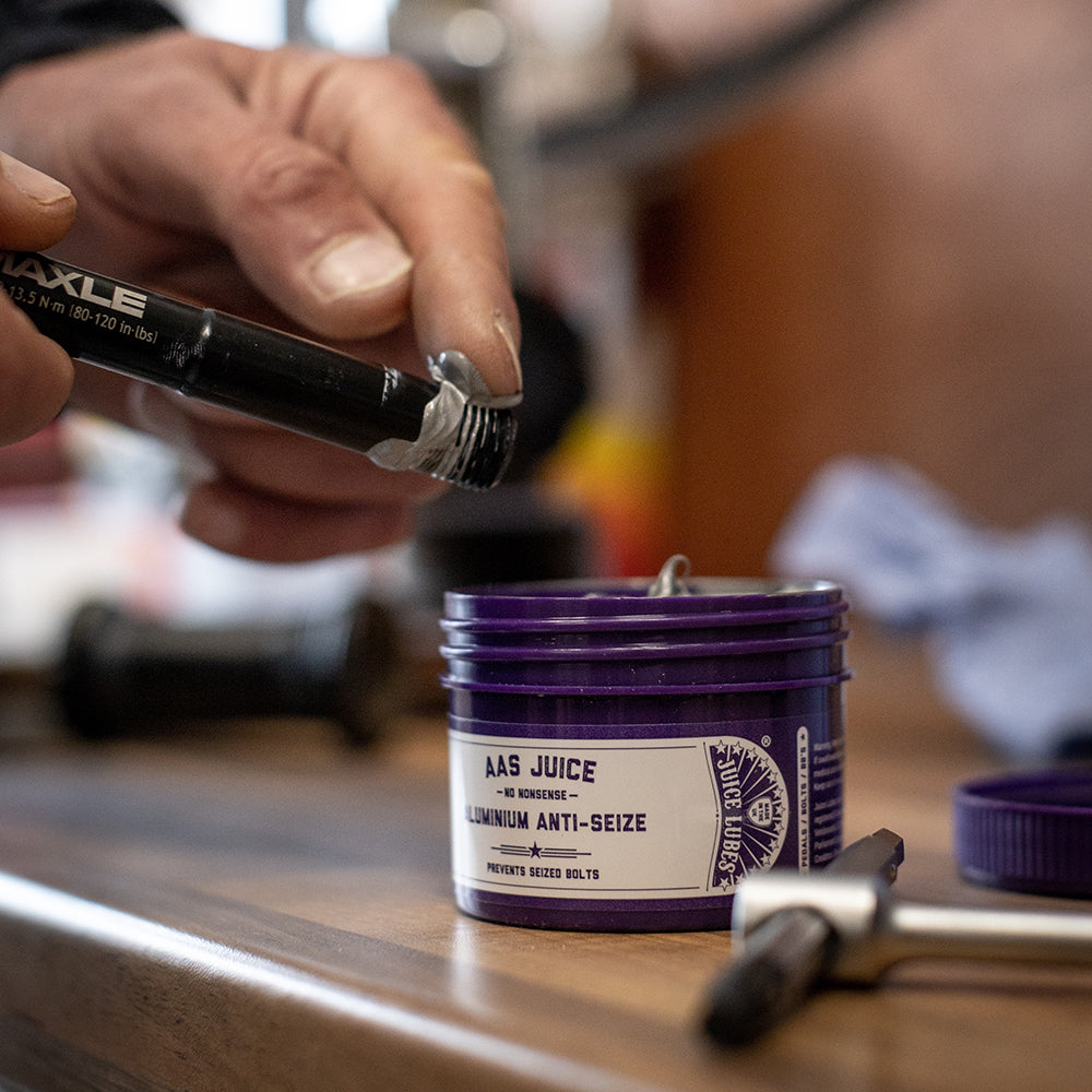 Juice Lubes Anti-Seize Assembly Compound - High-Temperature Lubricant for Bolts, Nuts & Threads - Perfect for Automotive, Marine & Industrial Applications