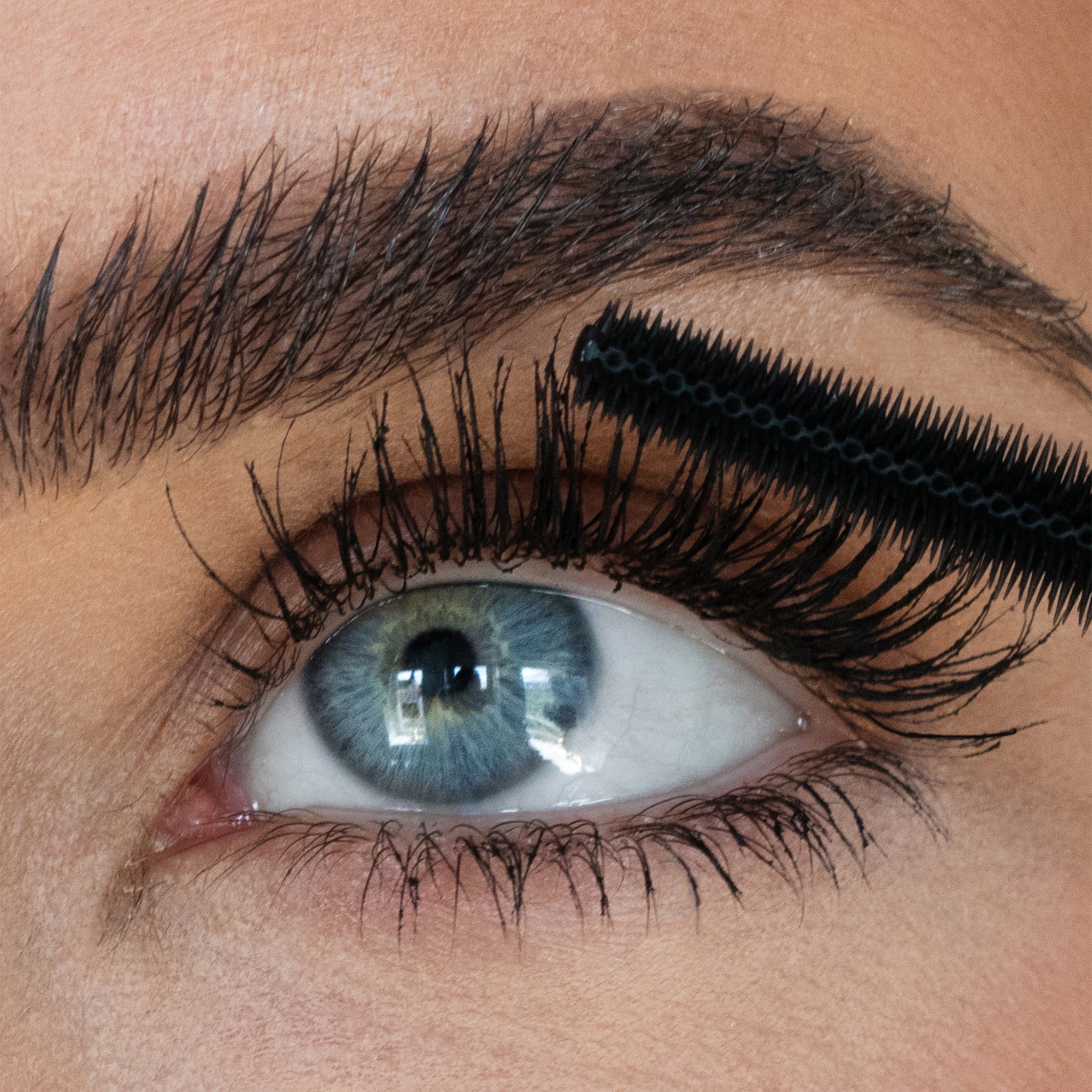 Sweed Cloud Mascara - Volumizing & Lengthening Waterproof Mascara for Dramatic Lashes | Perfect for Everyday Wear, Date Night & Special Occasions