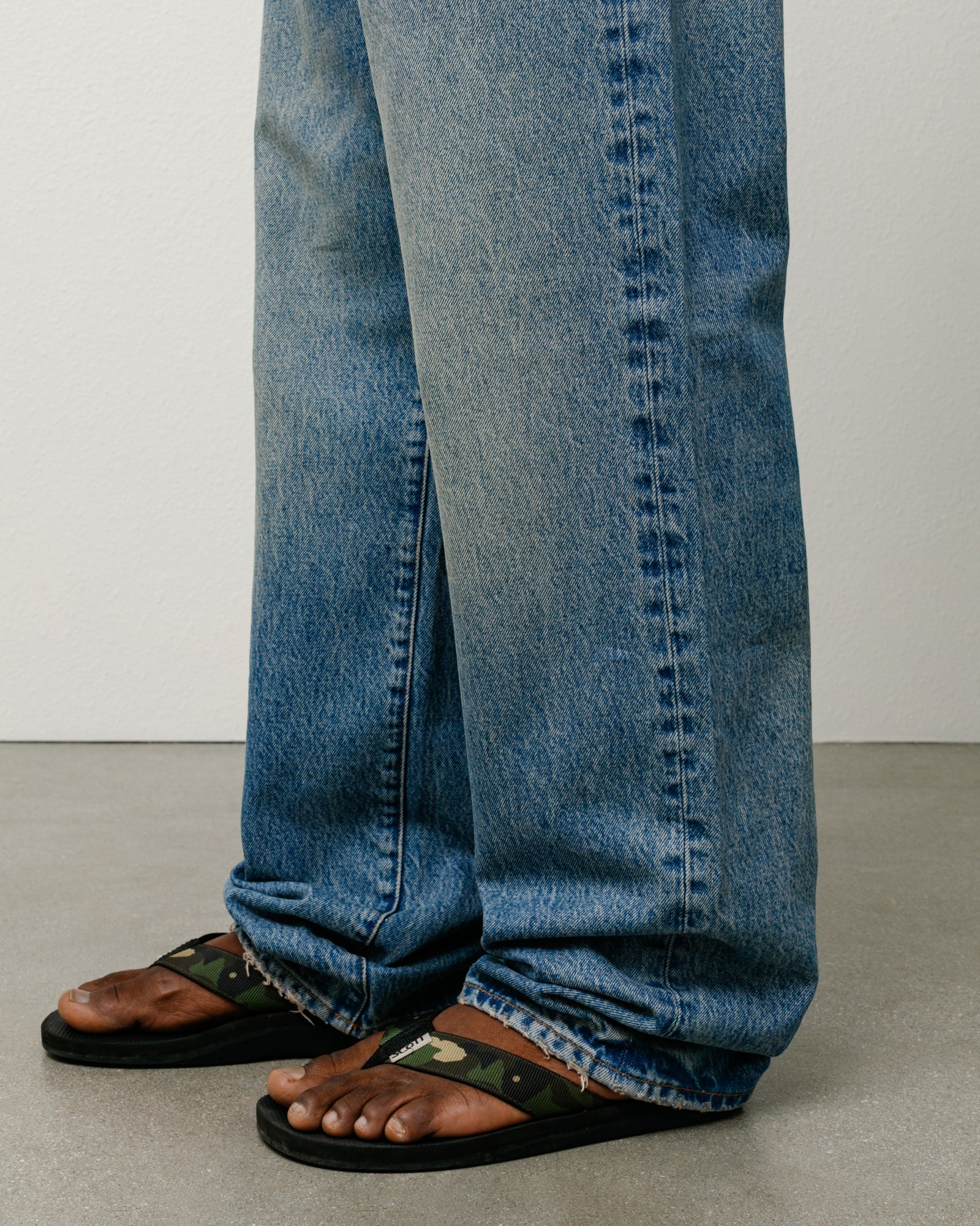 Classic Denim Jeans for Men & Women - Vintage Style High Waisted Skinny Jeans - Perfect for Casual Wear, Office & Date Night