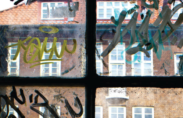 3M Anti-Graffiti Protective Overlaminate Film - Graffiti Resistant Window Film for Storefronts, Public Transit & High-Traffic Areas
