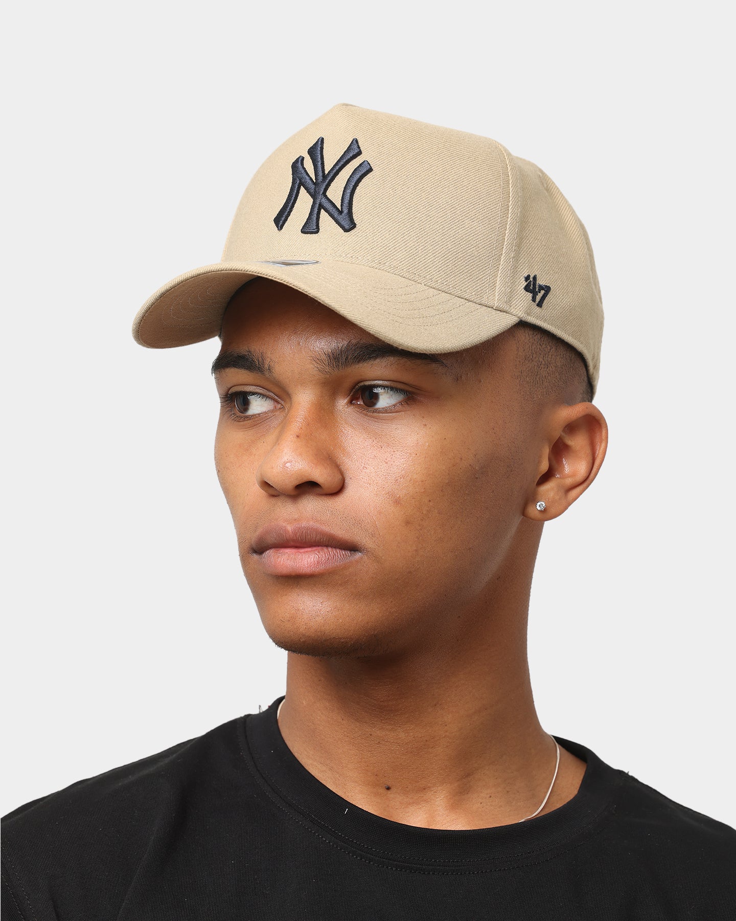 New York Yankees 'Khaki Team' MVP DT Snapback Hat - 47 Brand Official MLB Baseball Cap for Men & Women - Perfect for Games, Sports & Streetwear Fashion