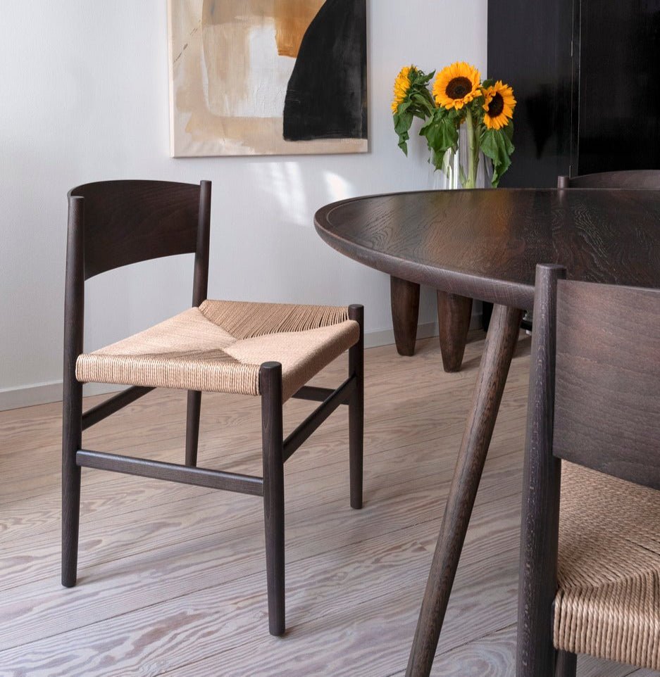 Stylish Accent Dining Table by Mater - Perfect for Modern Kitchens, Dining Rooms & Small Spaces