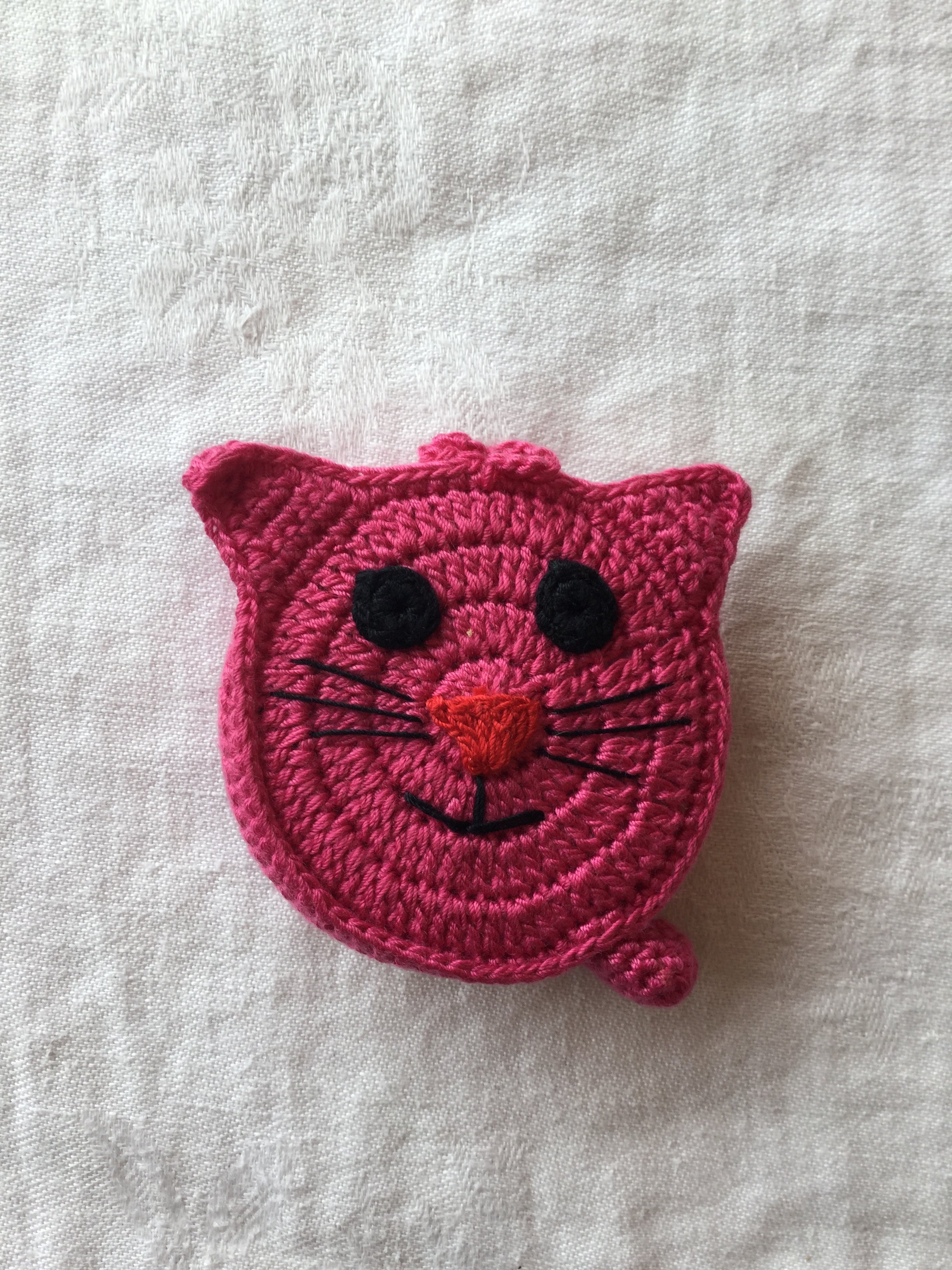 Retractable Cat Tape Measure - Soft & Durable Pet Measuring Tool for DIY Crafts, Sewing, and Home Decor Projects