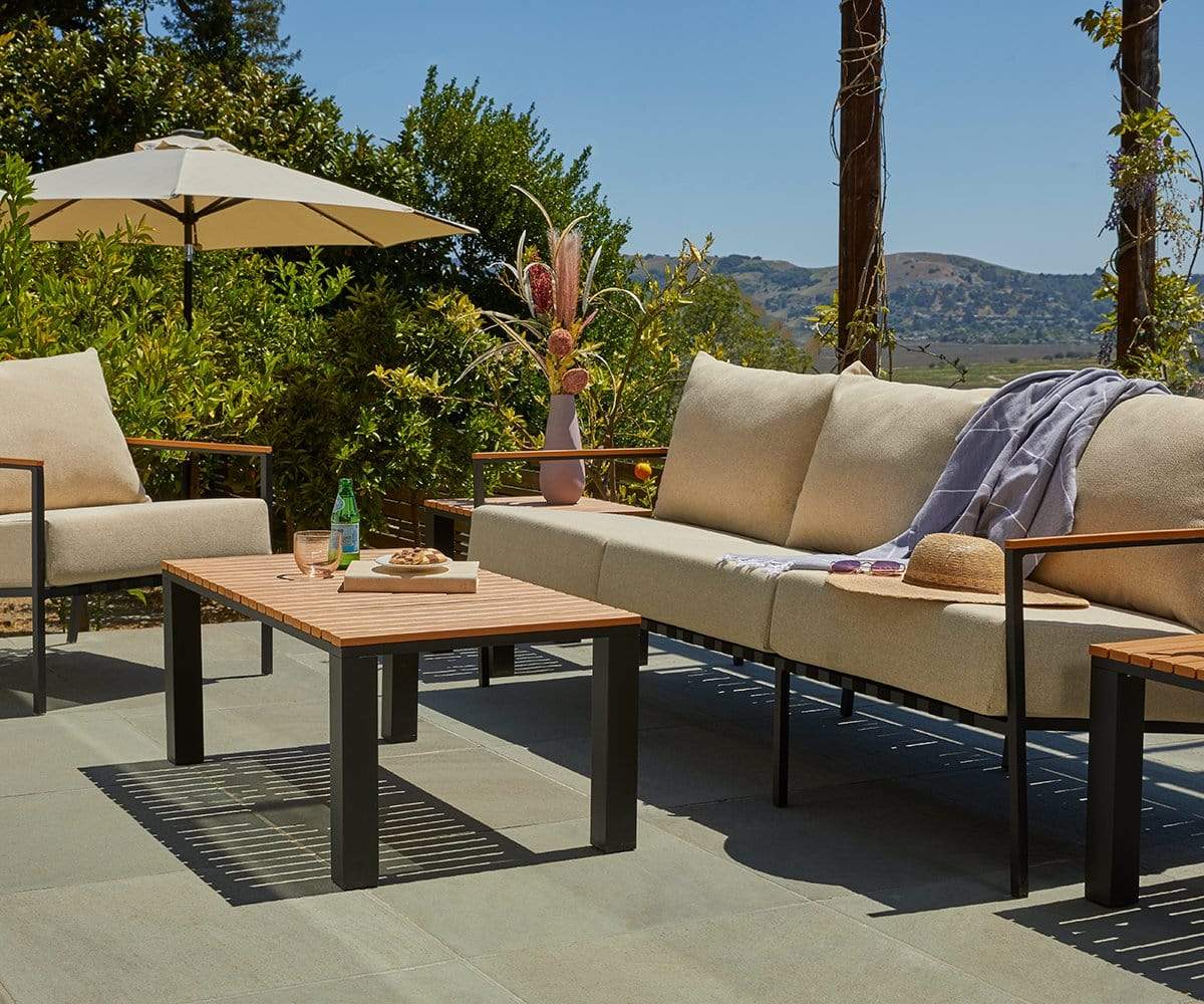 Da Costa Outdoor Armchair - Waterproof Wicker Patio Chair with Cushion, Beige - Perfect for Garden, Poolside, and Backyard Relaxation