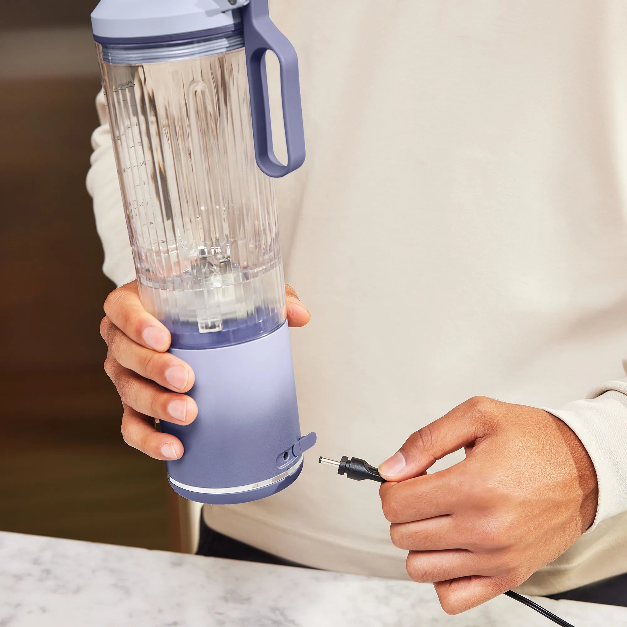 Ninja Blast Max Cordless Portable Blender - Powerful 1000W Motor, 20oz Travel Cup, USB Rechargeable for Smoothies, Protein Shakes & Meal Prep - Perfect for Gym, Office & Outdoor Adventures