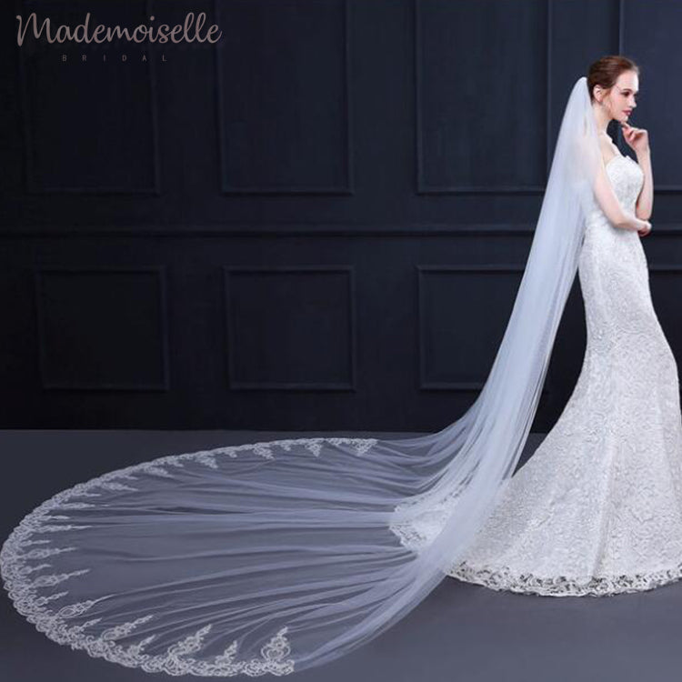 Dejianna Veil - Elegant Wedding Veil for Brides | Perfect for Church Ceremonies, Photo Shoots & Special Occasions