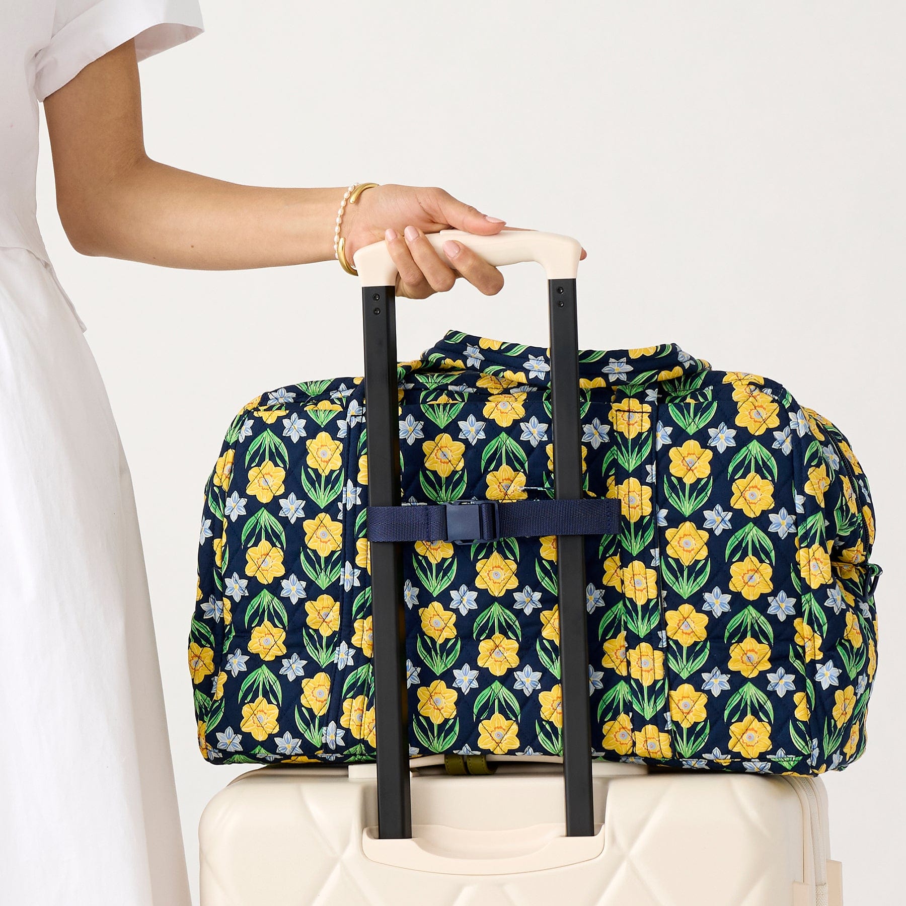 Miramar Weekender Duffle Bag - Large Travel Duffel with Wheels for Men & Women - Perfect for Gym, Weekend Trips & Air Travel