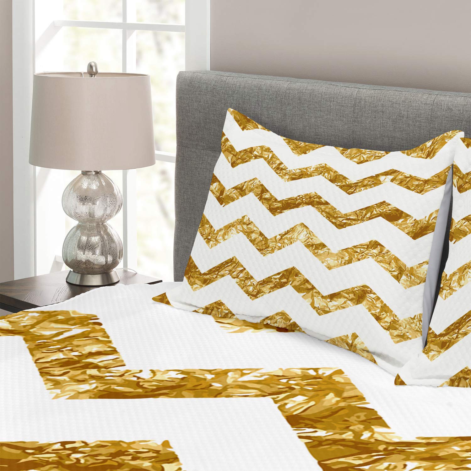 Ambesonne Abstract Bedspread Set - Modern Chevron Zigzag Pattern King Size 3-Piece Bedding with 2 Pillow Shams in Pale Coffee White | Minimalist Home Decor for Bedroom, Guest Room & Photo Backdrop