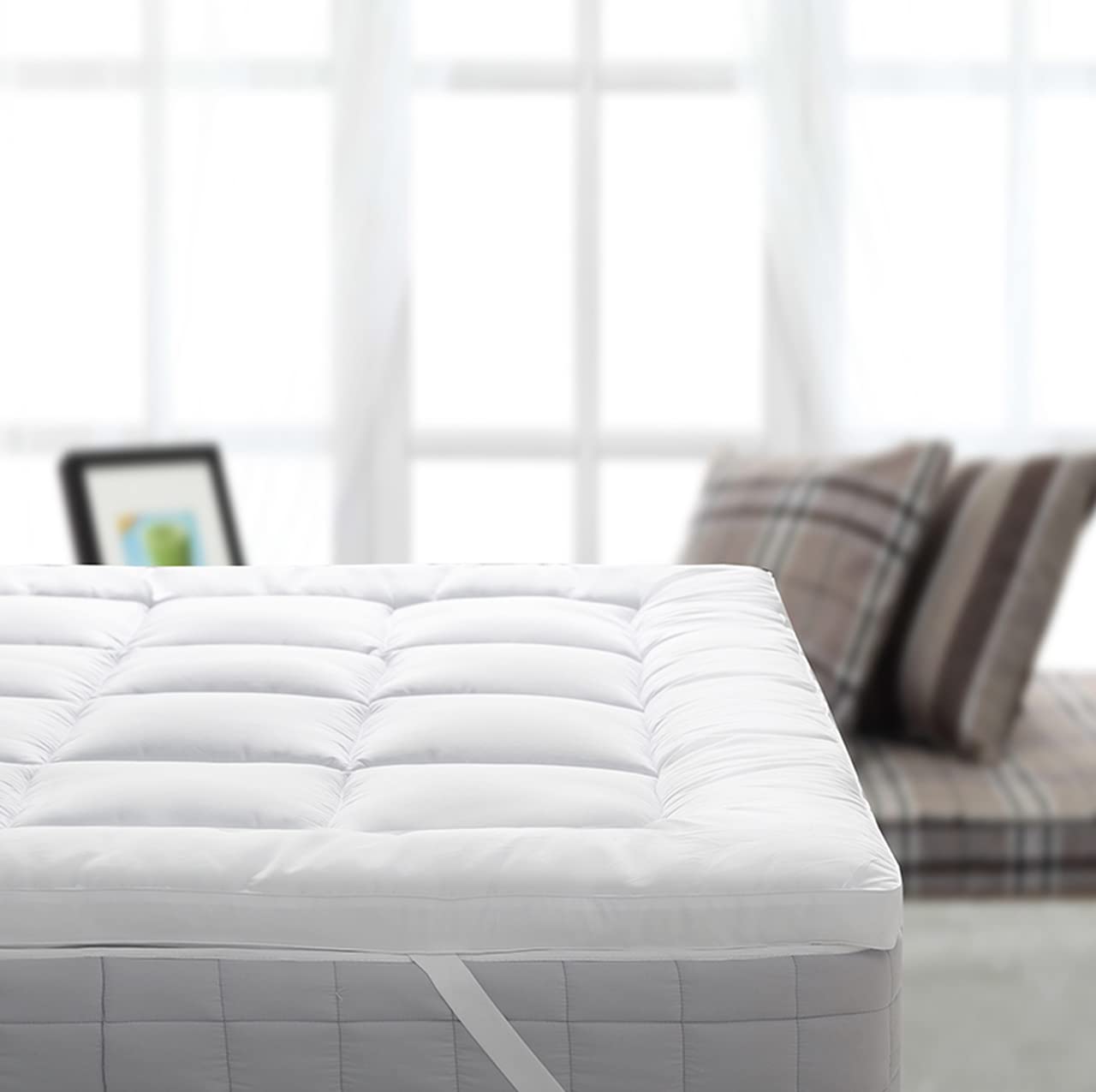 Royal Bedding Plush Bamboo Filled Mattress Topper - 2 Inch Thick Hypoallergenic Down Alternative with Anchor Bands - Soft Cotton Shell - Queen Size - Perfect for Allergy Relief & Luxurious Sleep