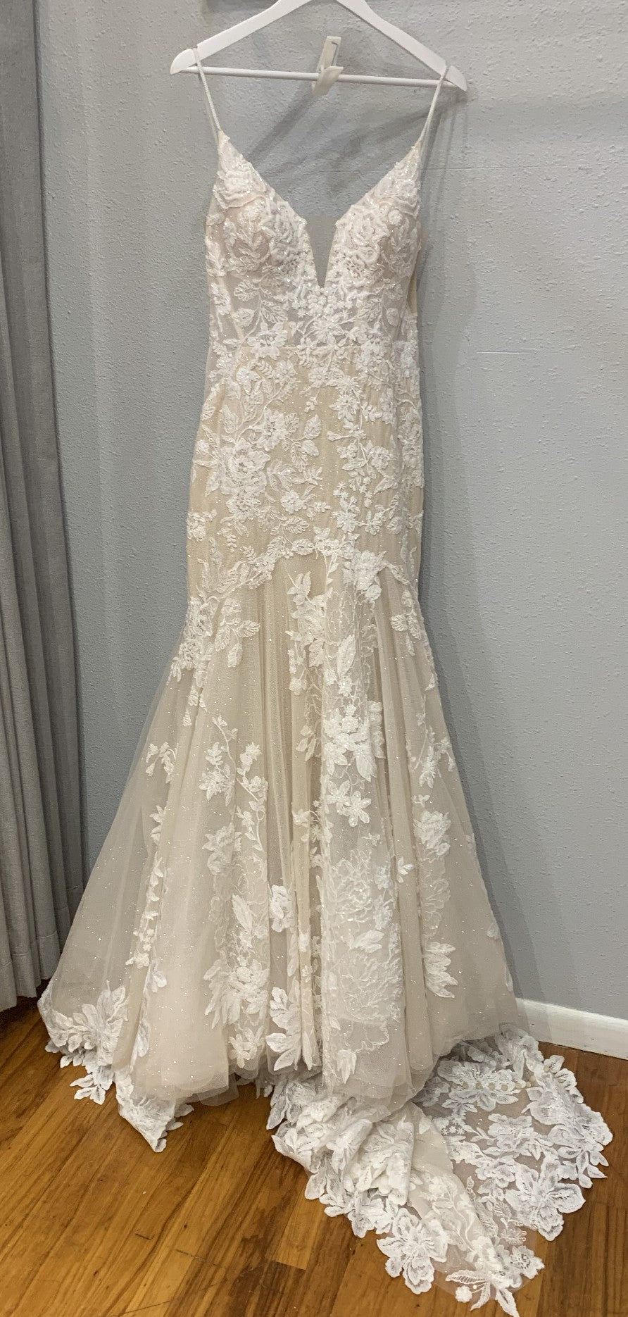 Martina Liana 1301 Wedding Dress - Elegant Lace Bridal Gown for Church Ceremony & Formal Reception
