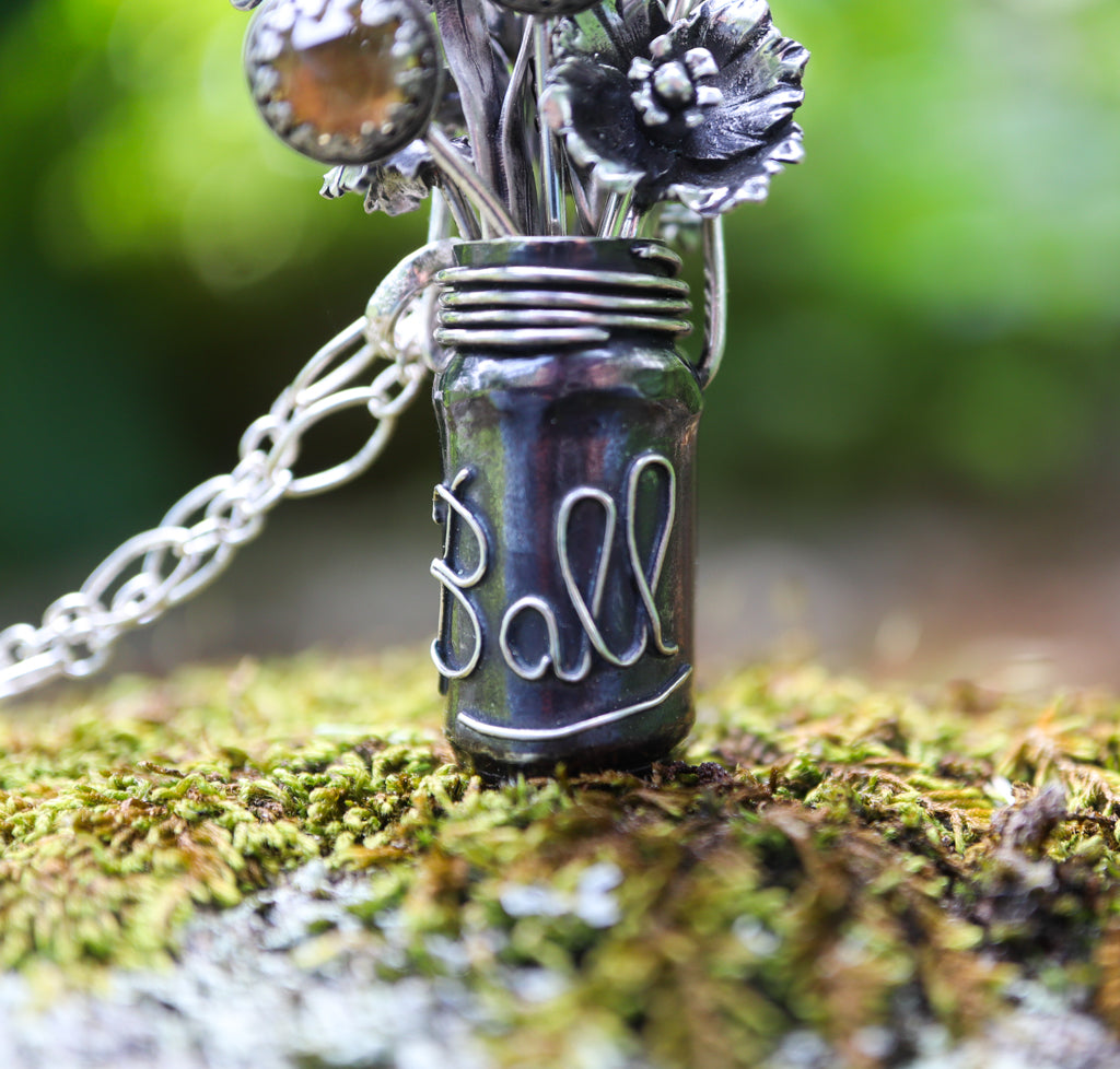 Ball Jar Bouquet Necklace - Floral Pendant Jewelry for Women, Perfect Gift for Bridesmaids, Mothers Day & Wedding | Elegant Floral Vase Necklace for Everyday Wear & Special Occasions
