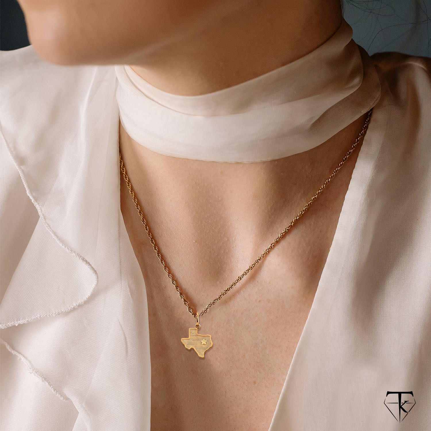 14k Gold Texas Map Pendant Necklace - Yellow, Rose & White Gold Texas Shaped Jewelry for Women & Men - USA Made Travel Charm Gift - Perfect for Texans, Travel Lovers & Anniversary Presents