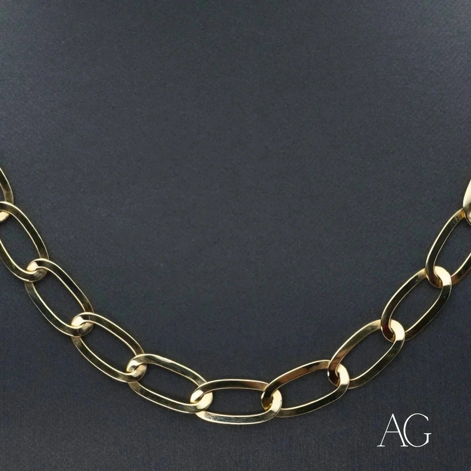 18K Gold Chain for Women - Exquisite Art Gold Necklace for Elegant Jewelry & Gift Giving - Perfect for Weddings, Parties & Special Occasions