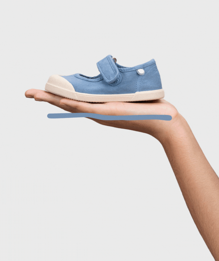 IGOR Girls' Lona Mercedes Sneakers - Fashionable Denim Casual Shoes for School, Play & Everyday Wear