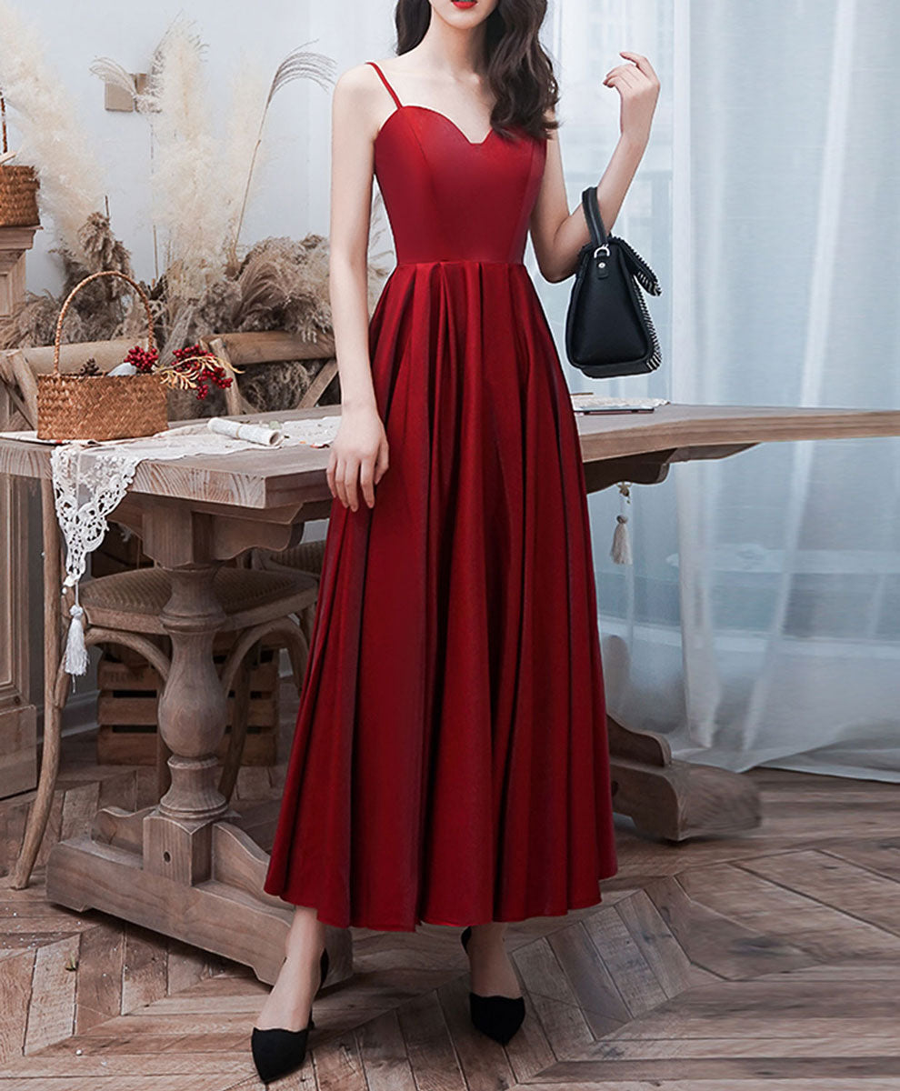 Elegant Burgundy Sweetheart Neck Prom Dress | Tea Length Evening Gown for Women | Perfect for Homecoming, Prom, and Formal Events