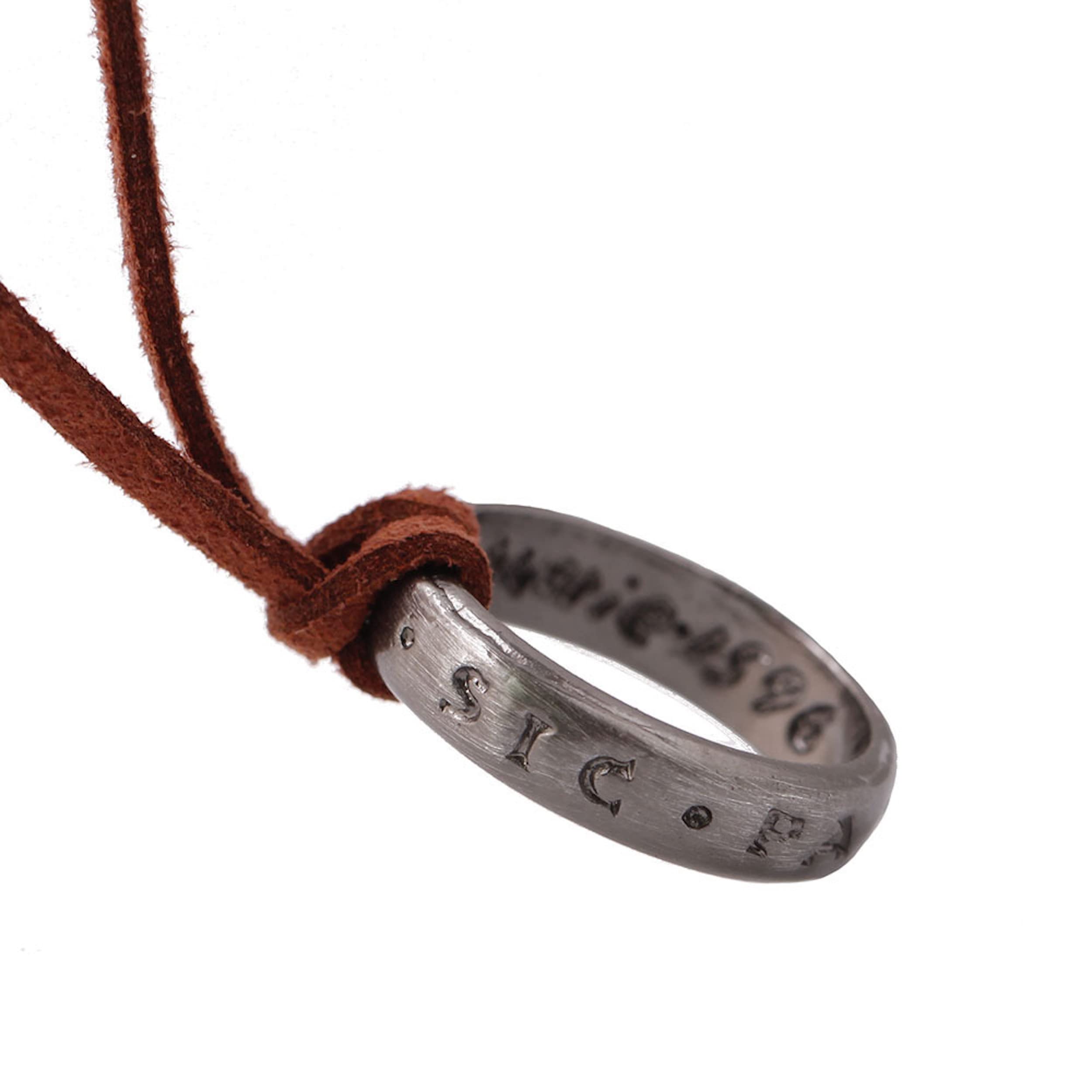 Uncharted 3 Nathan Drake's Ring with Necklace Strap - Collector's Edition Replica - Perfect for Cosplay, Gaming Fans & Adventure Lovers