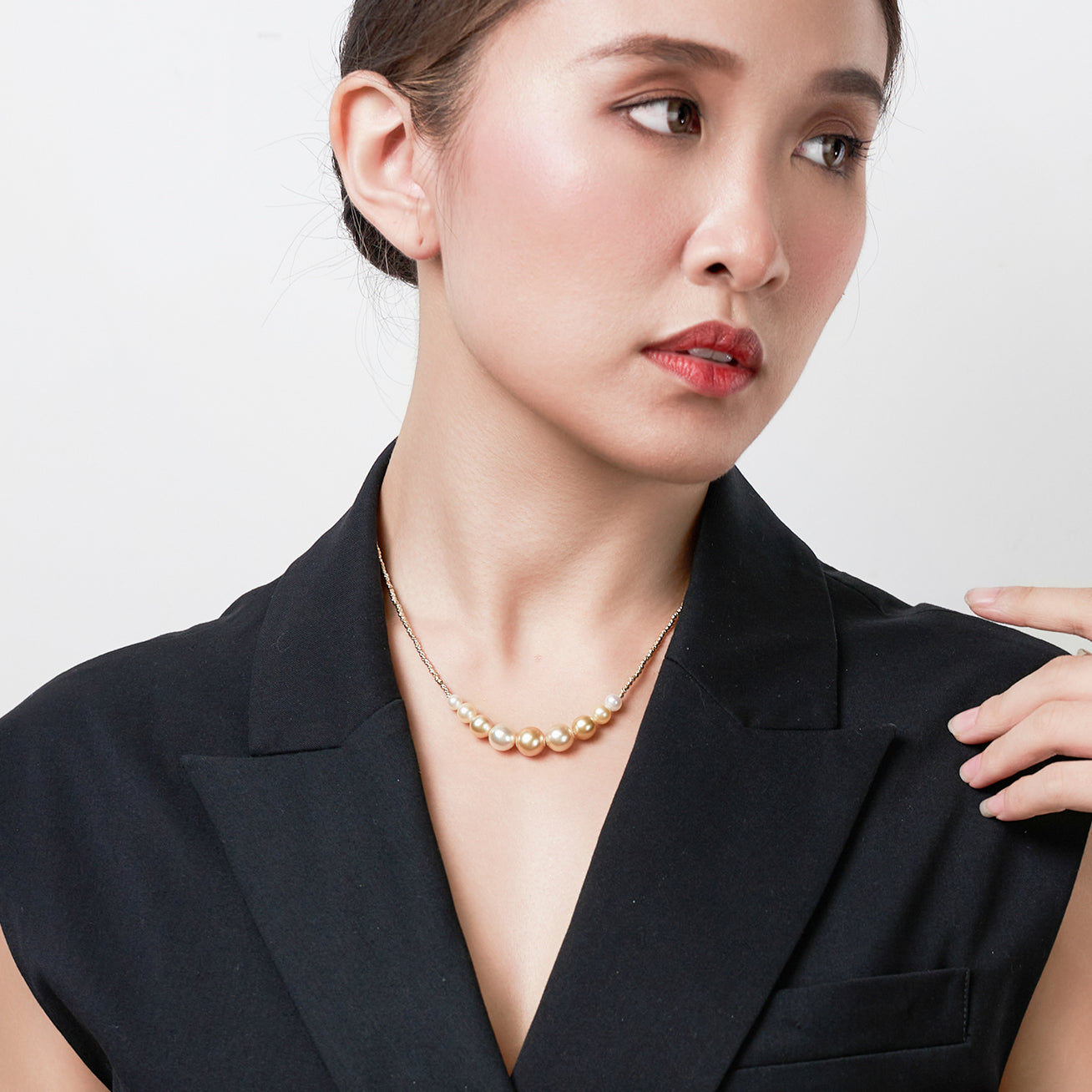 18K Gold South Sea Golden Pearl Necklace KN00209 | HARMONY - Luxury Pearl Jewelry for Women, Elegant Gift for Wedding, Anniversary & Special Occasions