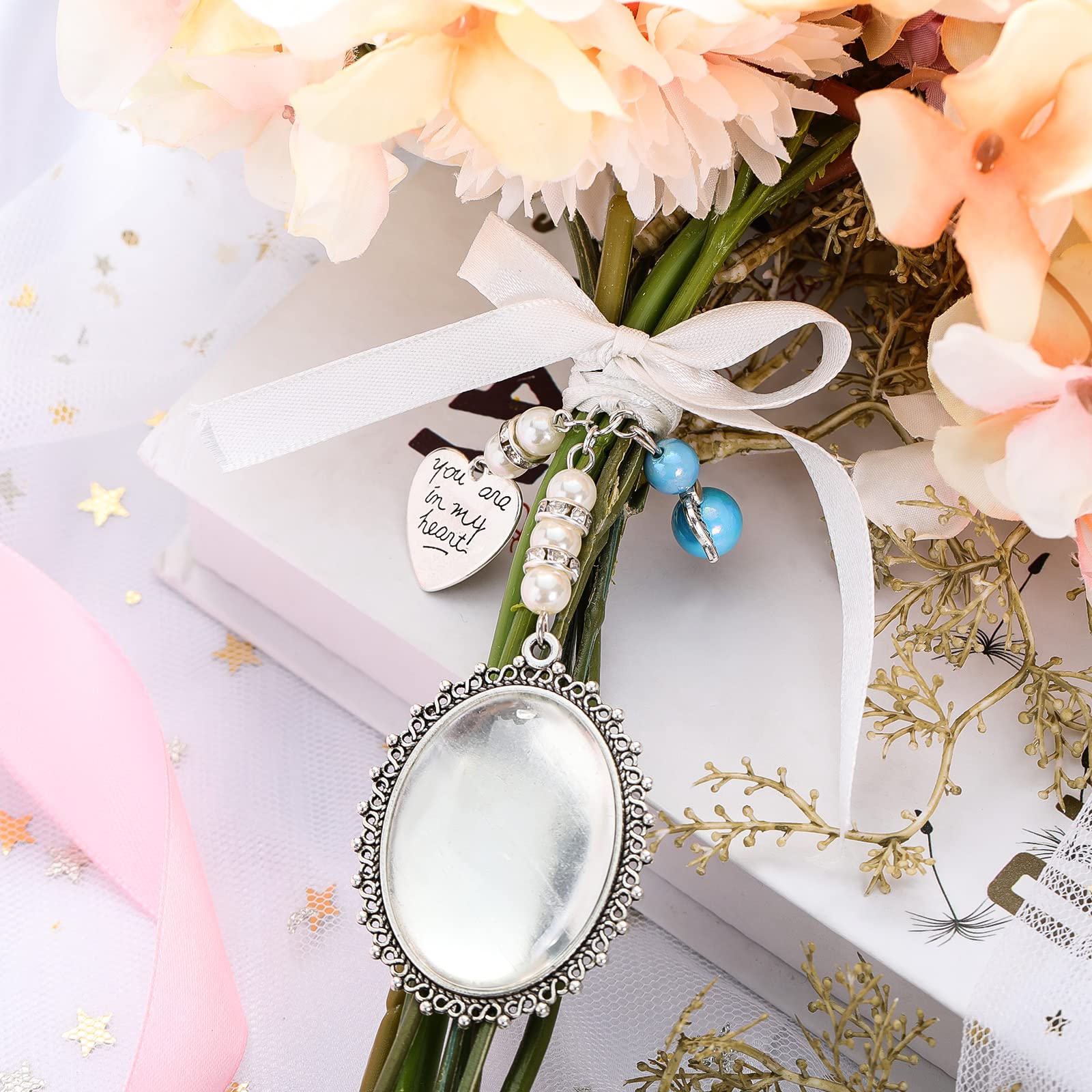 Hicarer Wedding Bouquet Photo Charms - Elegant Lacy Oval Bridal Keepsake for Memory Preservation | Perfect Bridal Party Gifts & Wedding Souvenirs | Ideal for Bouquet Decor, Photo Frames, and Anniversary Celebrations