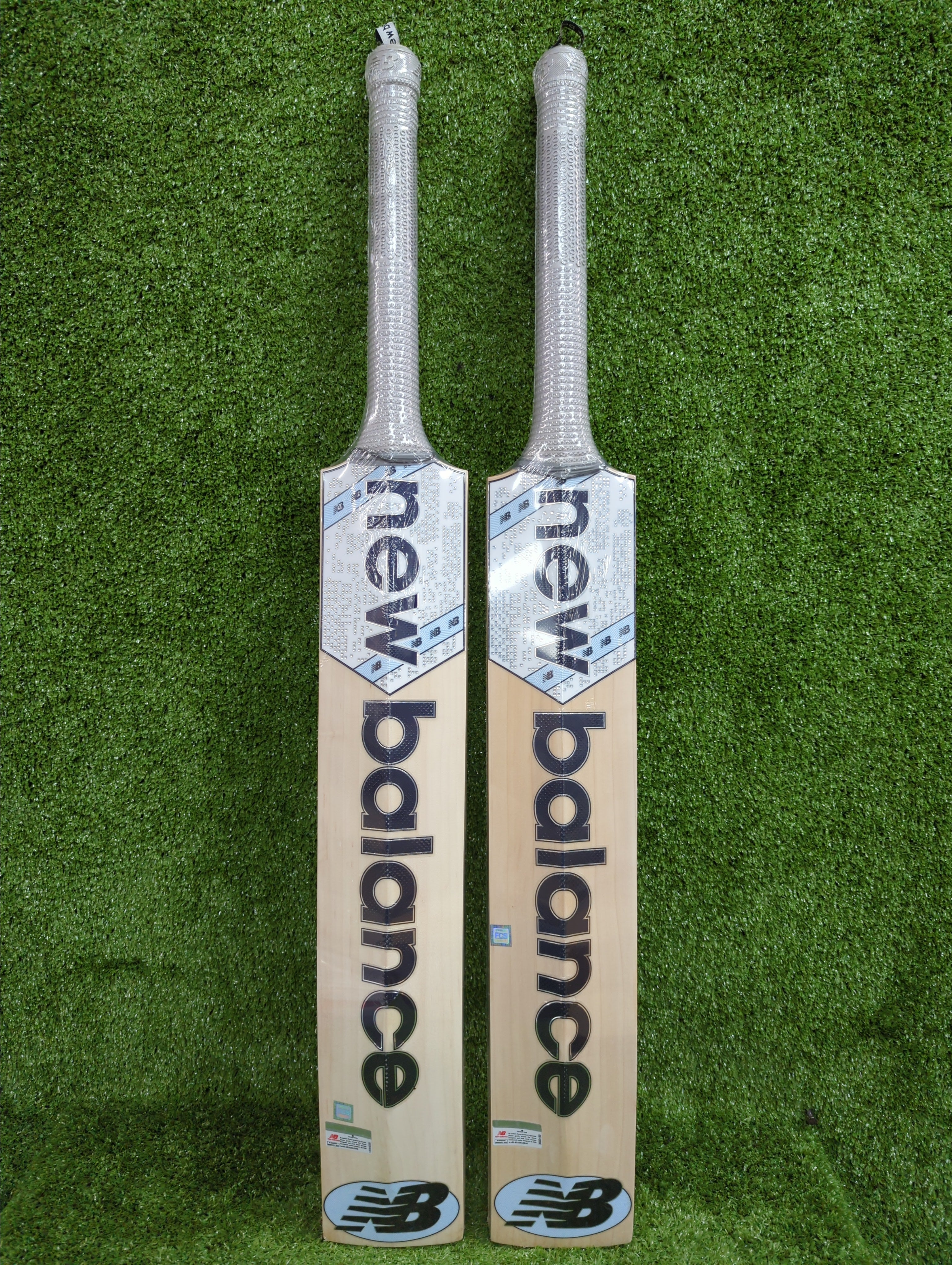 NB TC 800I Pro English Willow Cricket Bat - Premium Grade Cricket Equipment for Professional Players - Perfect for Matches, Training & Competitive Play
