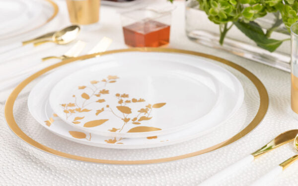 20-Piece White and Gold Round Plastic Dinnerware Set for 10 Guests - Elegant Disposable Plates, Bowls, Cups & Cutlery - Perfect for Garden Parties, Outdoor Weddings, Picnics and BBQs
