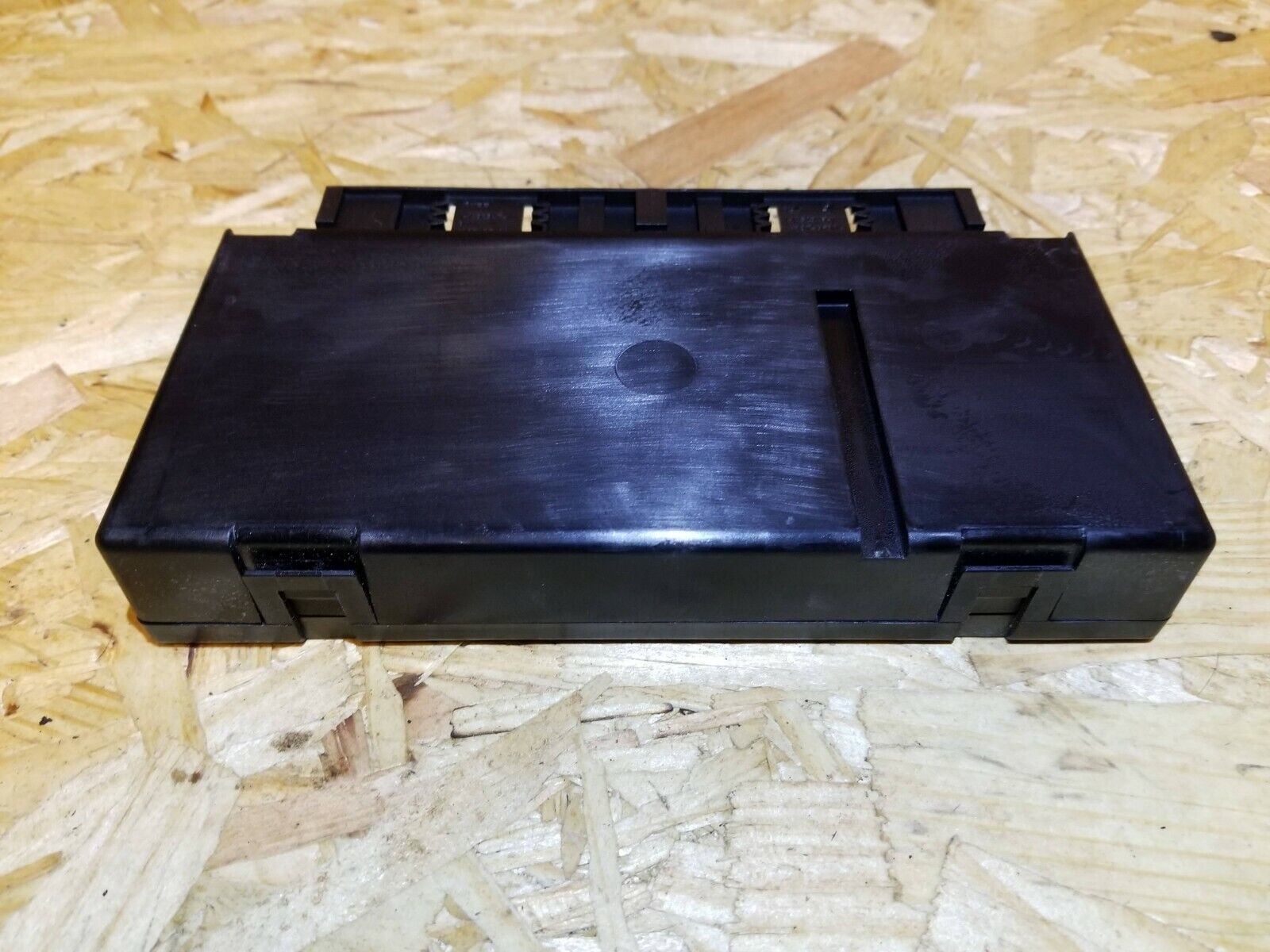 04 05 06 07 BMW 530xi E60 BCM Body Control Module 9118729 OEM - Perfect for BMW 5 Series E60 Electrical System Repair & Maintenance