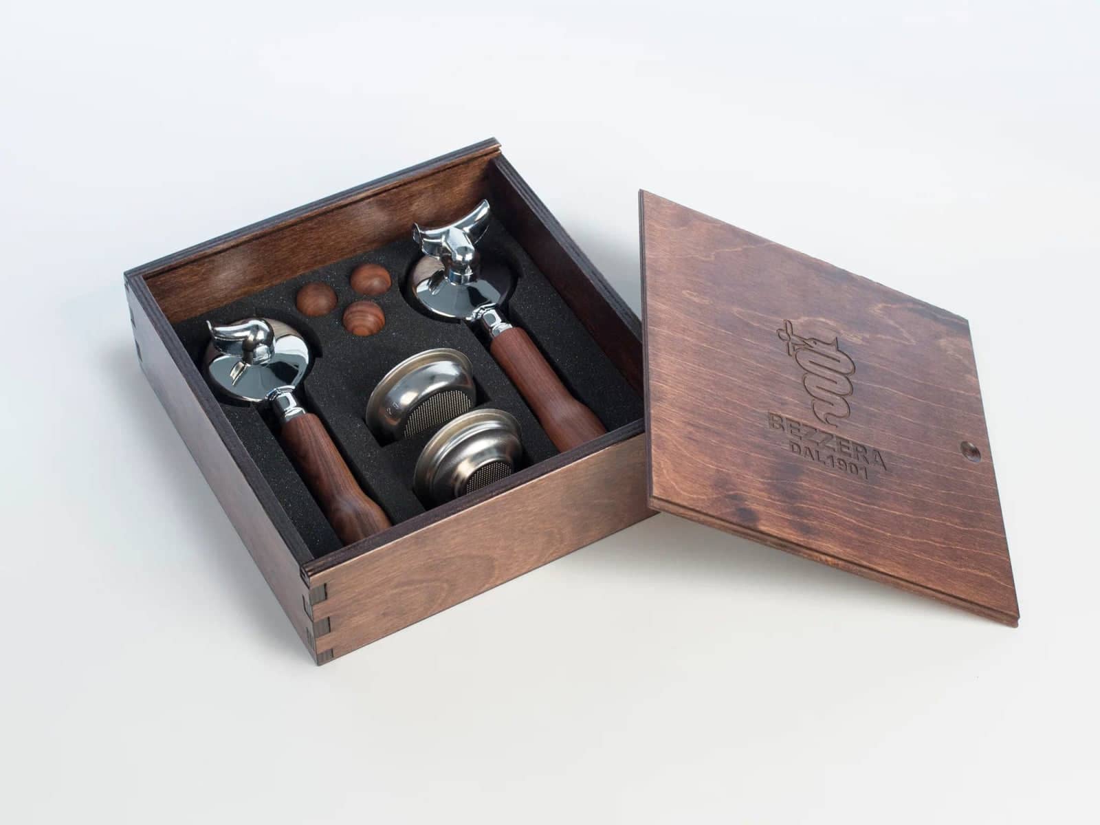 Bezzera BOX W/E61 Filter Holders - 1/2 Cup Espresso Portafilter with 3 Wooden Knobs - Perfect for Home Baristas & Coffee Shops