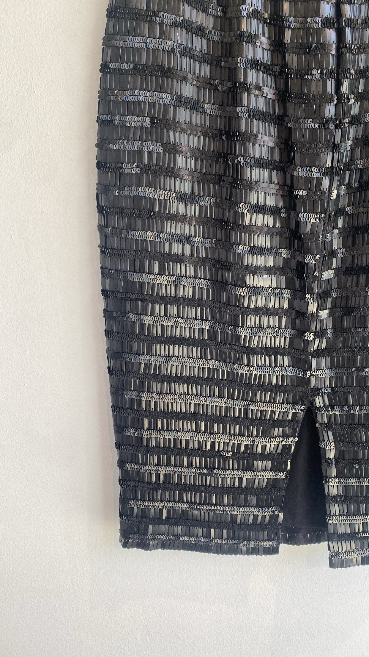 Burberry Sequin Pencil Skirt for Women - Elegant Party & Evening Wear - Perfect for Cocktail Parties, Weddings & Formal Events