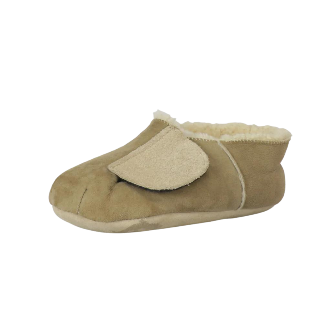 Premium Sheepskin Slippers for Men & Women - Ultra Soft Indoor/Outdoor House Shoes with Memory Foam - Perfect for Winter Comfort, Relaxation & Home Use