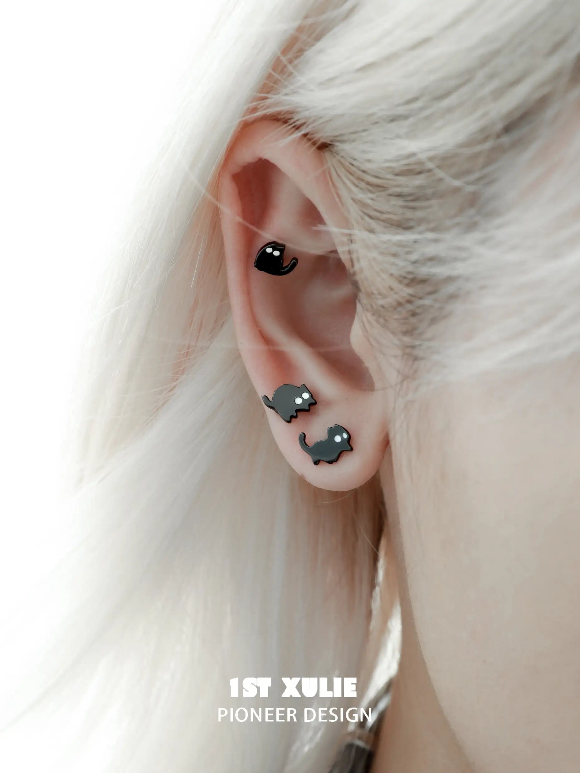 Ghosts Black Cat S925 Sterling Silver Stud Earrings for Women - Halloween Jewelry, Gothic Fashion Accessory, Perfect for Parties & Everyday Wear