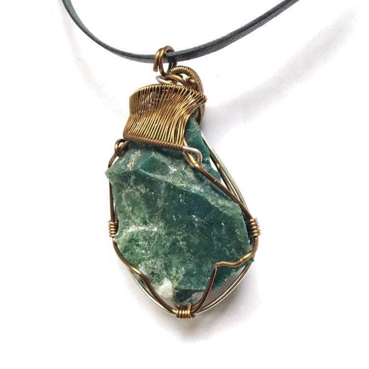 Original Raw Bloodstone Crystal Pendant Necklace - Natural Healing Stone Jewelry for Protection & Vitality | Perfect for Meditation, Energy Work & Spiritual Gifts