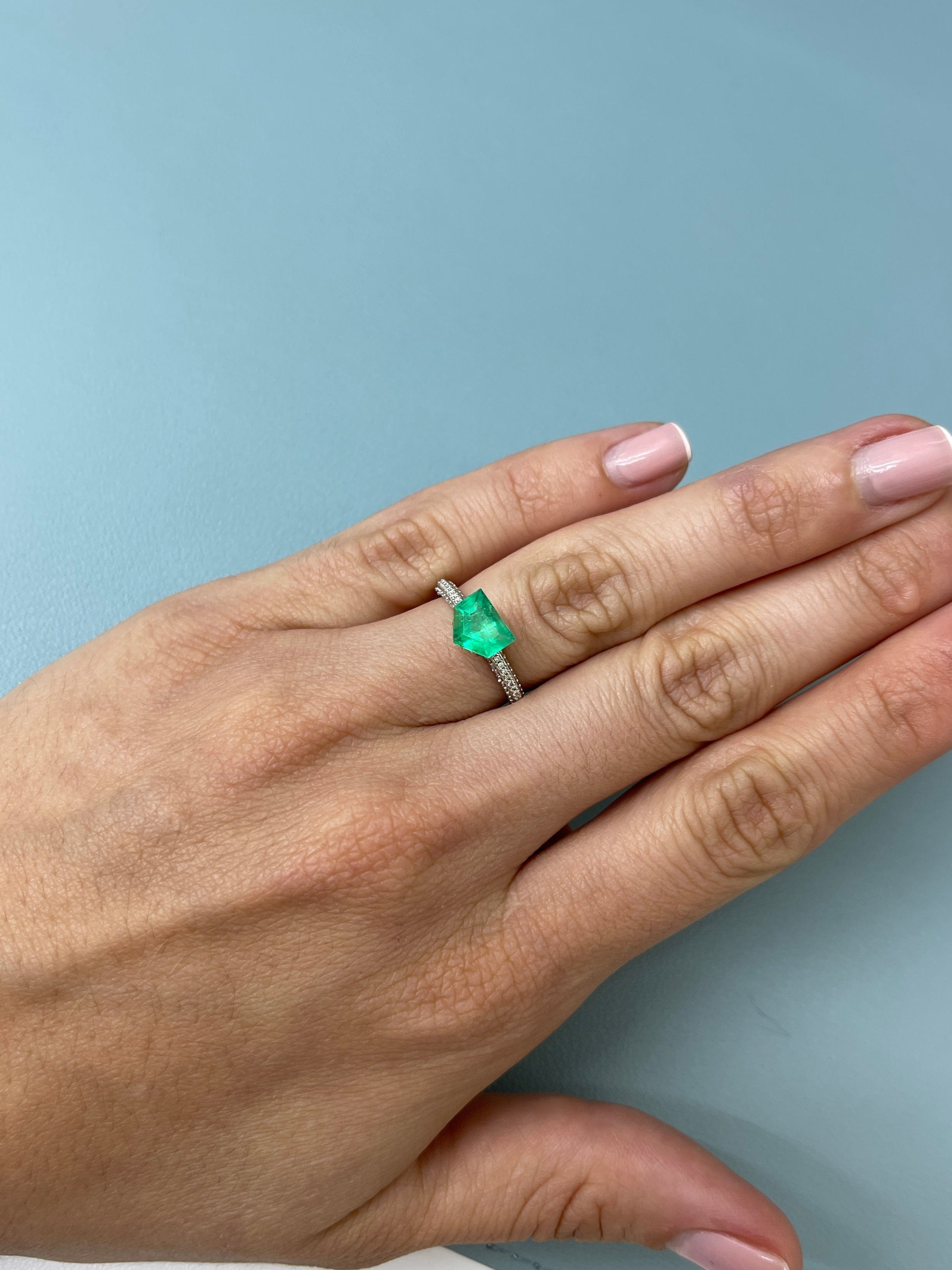 1.51 Carat Fancy Shield Cut Natural Loose Colombian Emerald Gemstone for Jewelry Making - Engagement Rings, Necklaces & Custom Designs