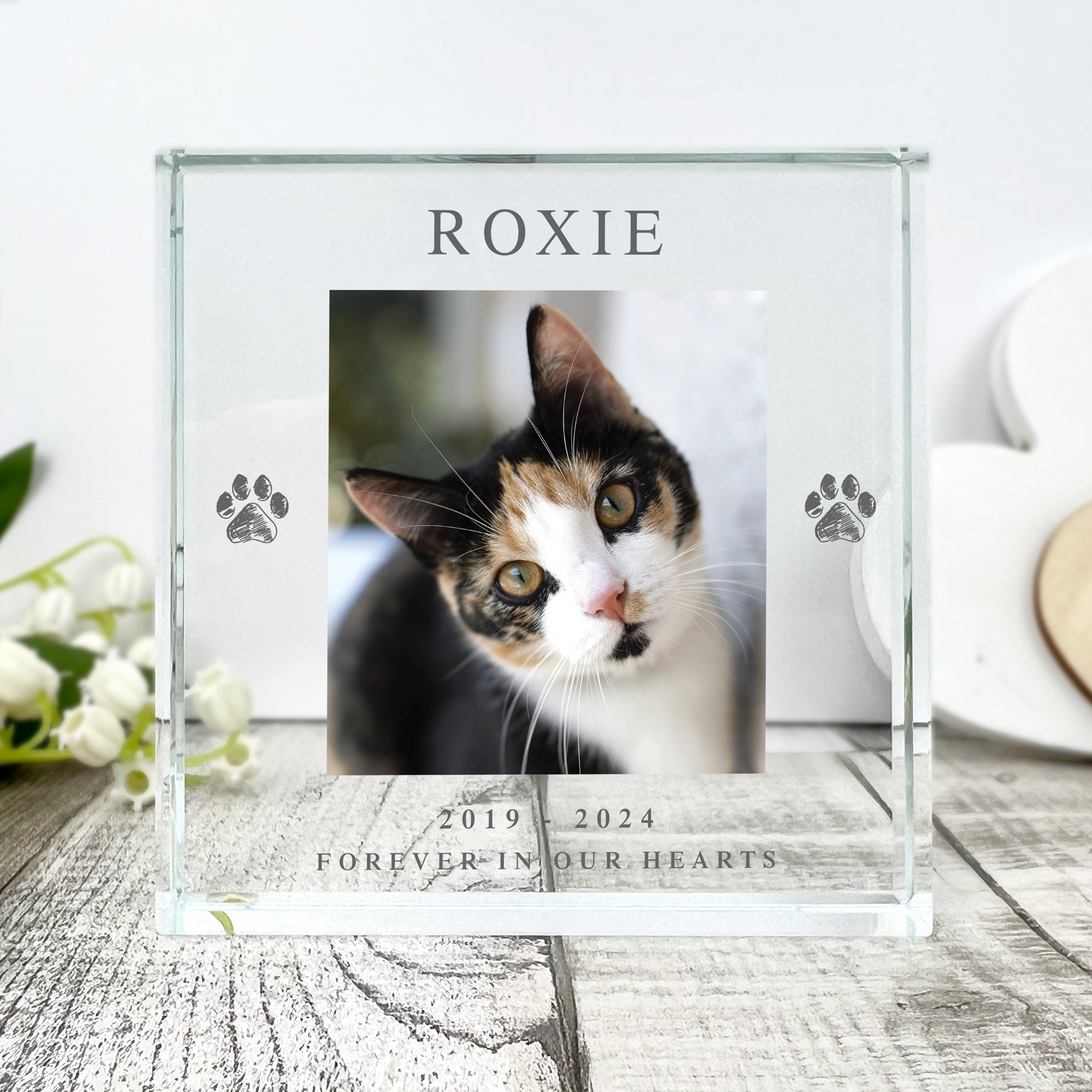 Personalized Pet Memorial Keepsake - Custom Engraved Paw Print Photo Crystal Gift for Dogs & Cats - Perfect for Pet Loss Remembrance & Sympathy Gifts