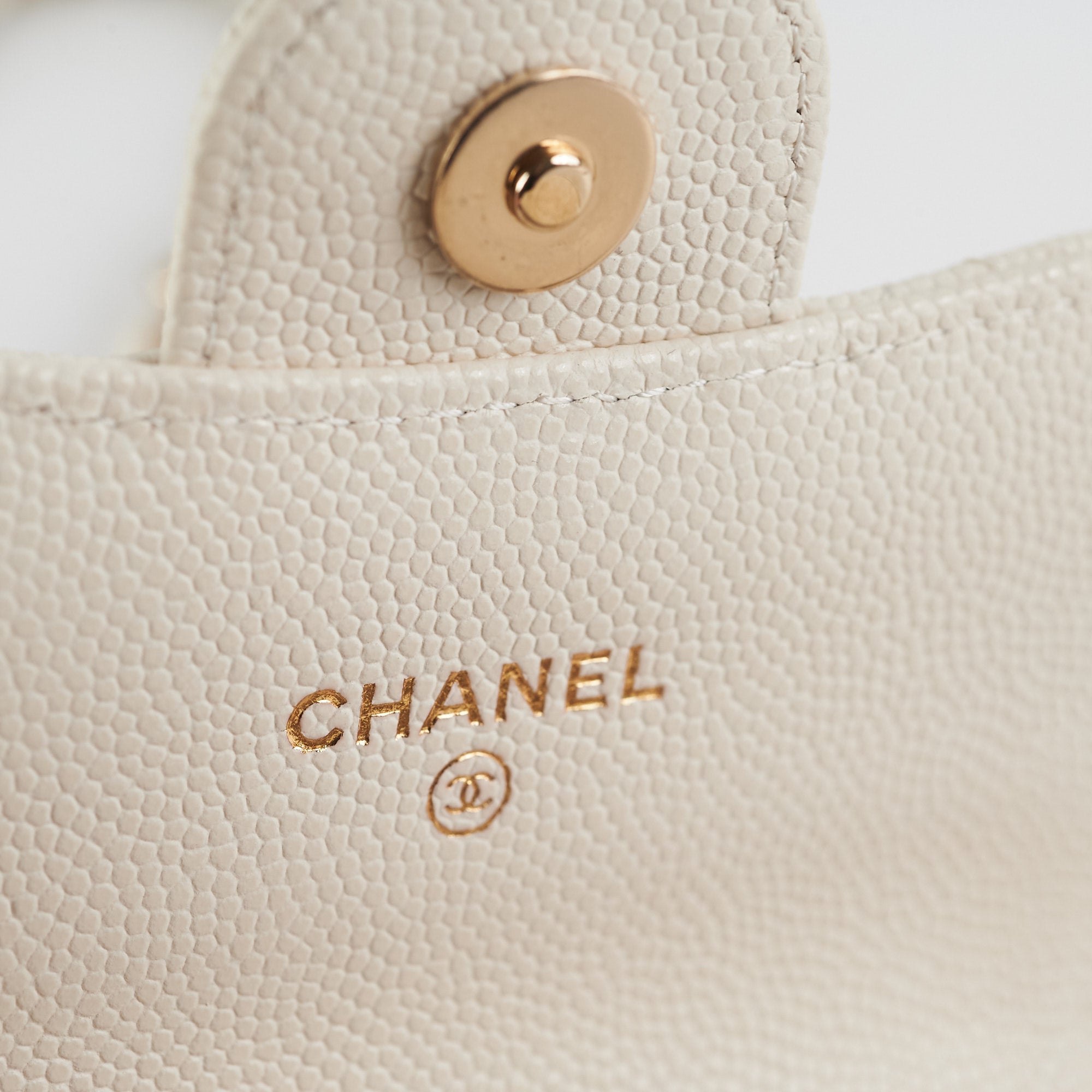 Chanel Caviar Quilted Micro Bag in White - Luxury Mini Crossbody Purse for Women, Perfect for Evening Parties & Special Occasions