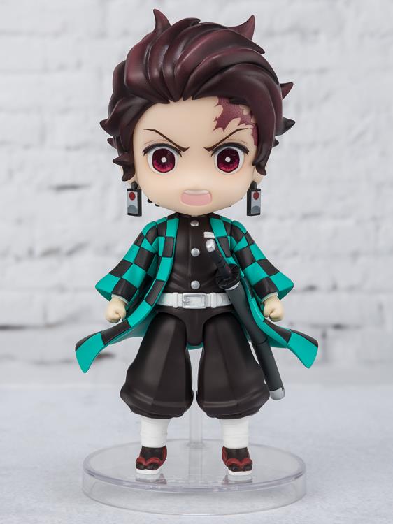 Bandai Figuarts Mini Demon Slayer Tanjiro Kamado Action Figure - Water Breathing Version | Anime Collectible for Fans & Gift for Cosplay Enthusiasts | Perfect for Display, Cosplay Props & Anime Merch Collections