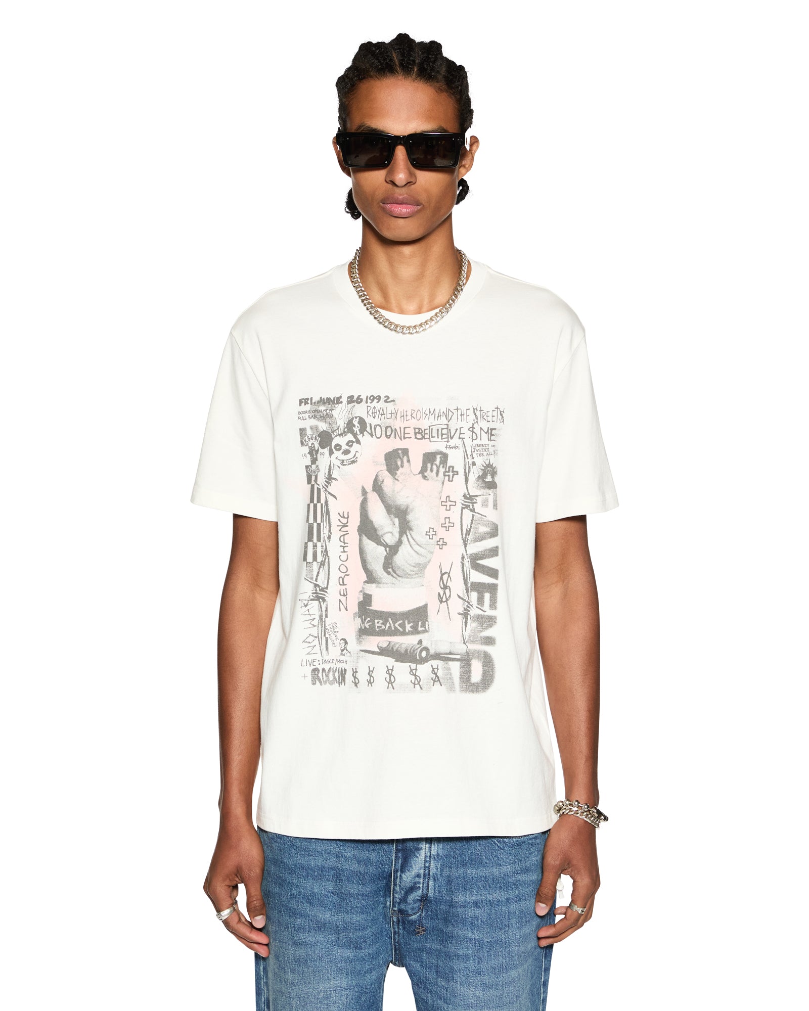 IDOLS KASH Vintage White Short Sleeve T-Shirt - Retro Graphic Tee for Men & Women - Casual Streetwear for Everyday Wear