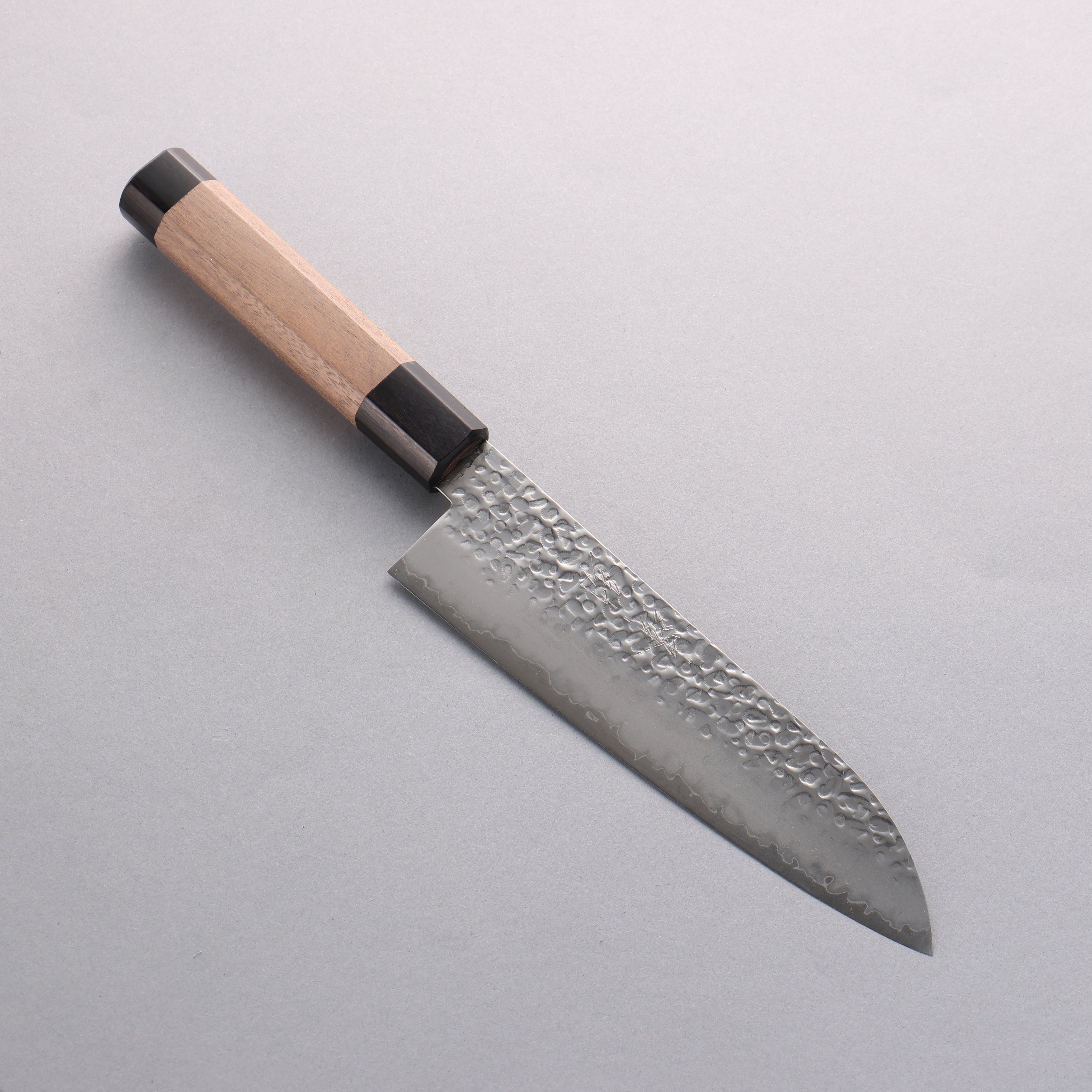 Premium Seisuke Silver Steel No.3 Hammered Santoku Knife 180mm - Japanese Chef Knife with Walnut & Double Black Pakkawood Handle - Perfect for Slicing, Dicing & Chopping Vegetables, Meat & Fish