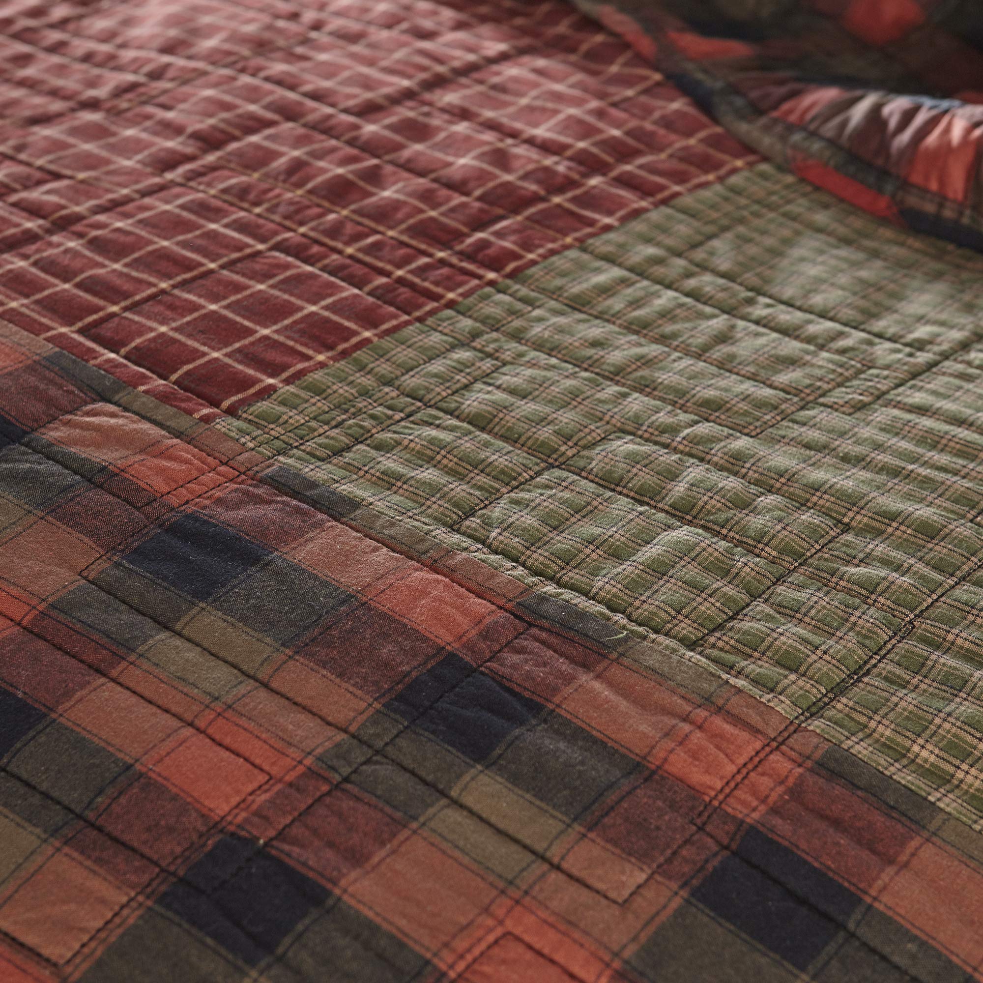 Woodland Cotton King Quilt Set - 3pc Lodge Bedding for Cozy Nights