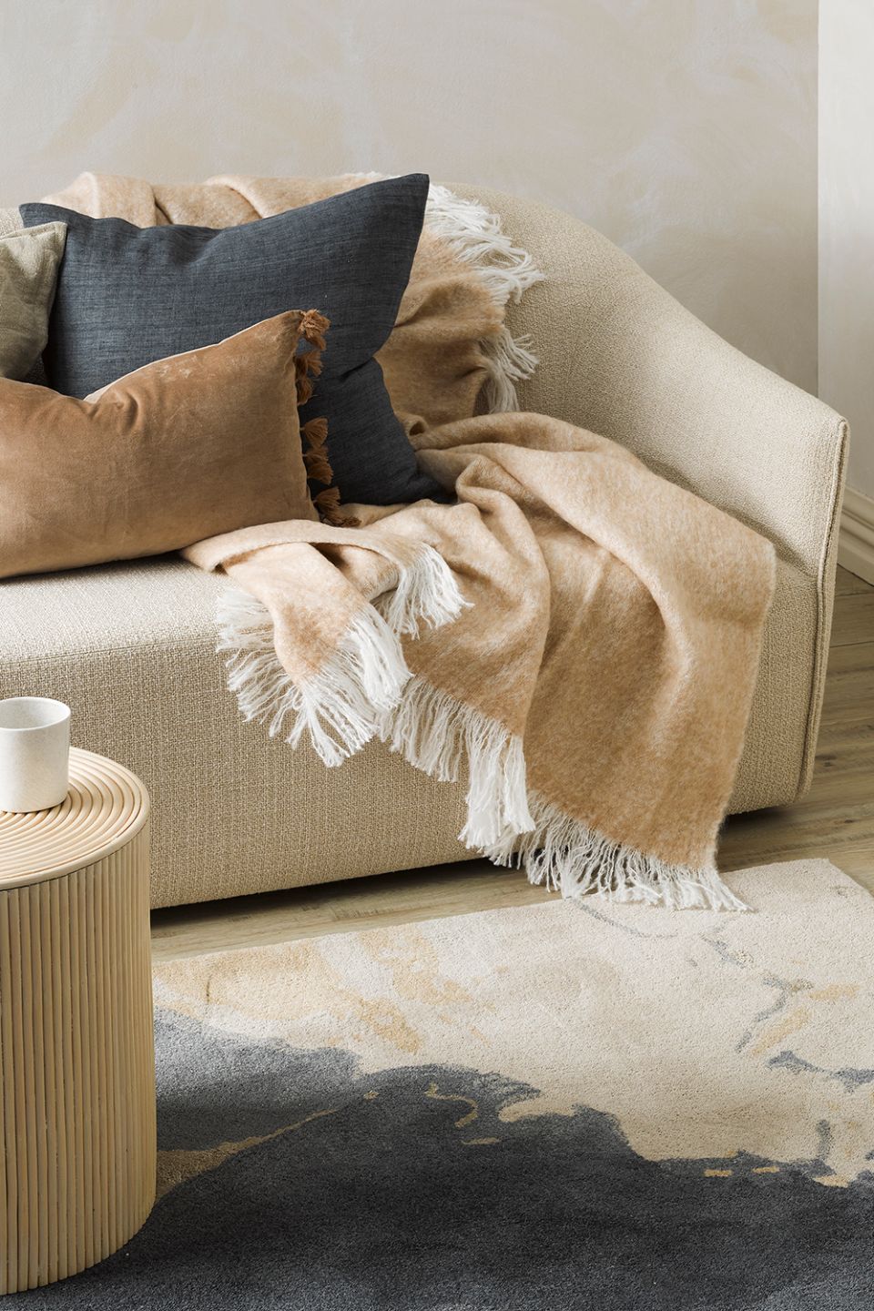 Sorrento Clay Pink Super Soft 125x150cm Fleece Throw Blanket - Cozy & Warm for Bed, Couch, and Outdoor Picnics