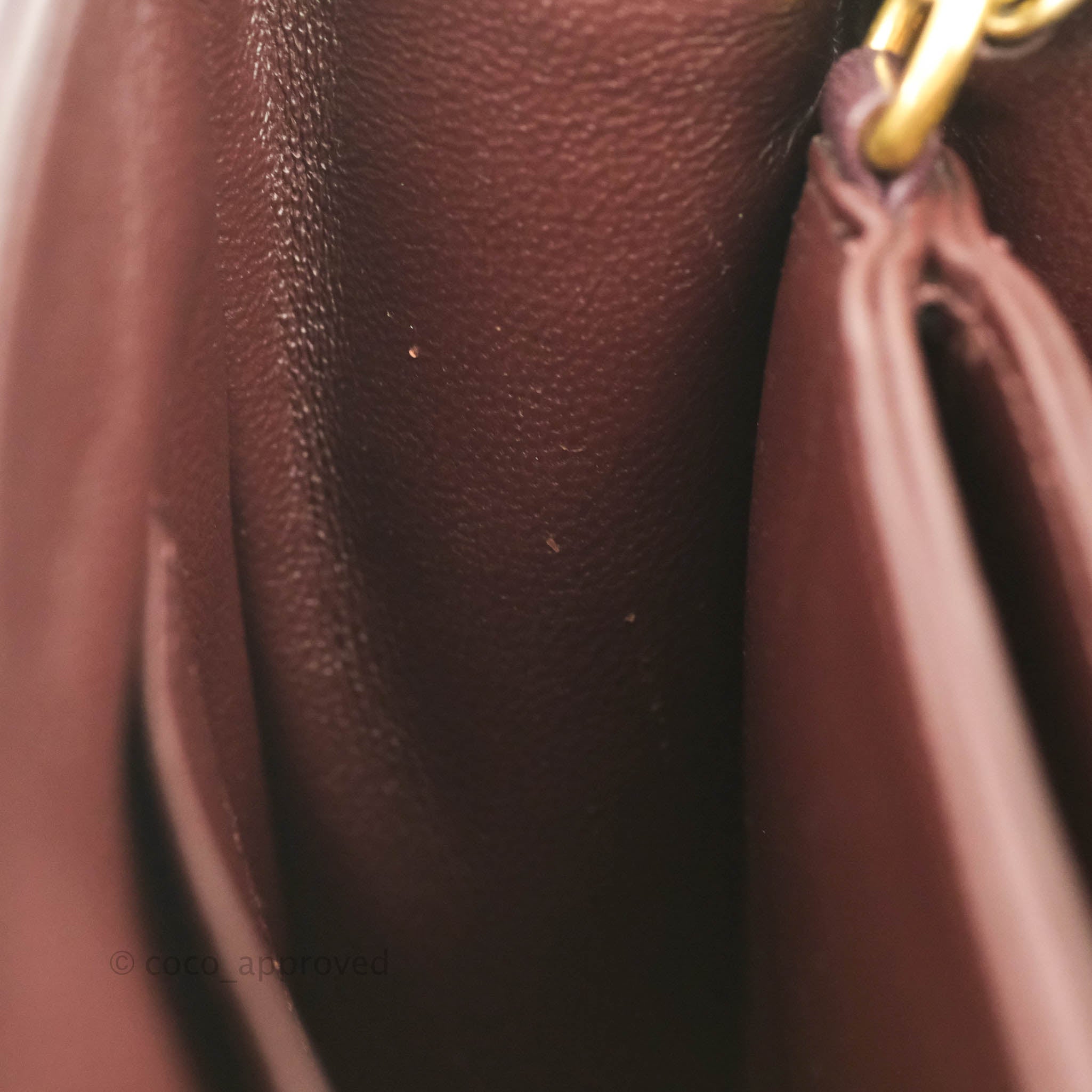 Chanel CC Signature Flap Bag in Diagonal Burgundy Calfskin with Aged Gold Hardware - Luxury Crossbody Purse for Women, Perfect for Date Night & Special Occasions