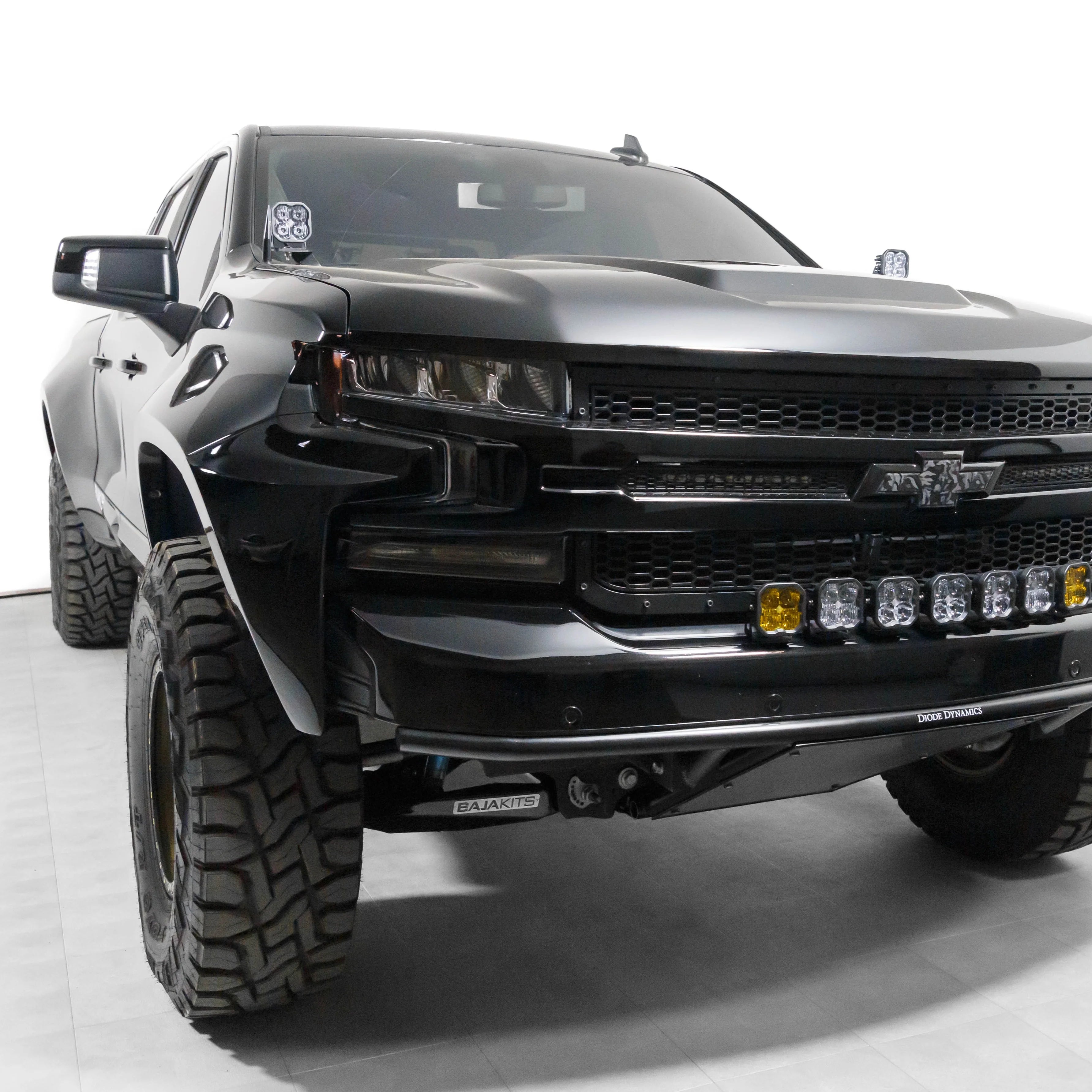 19-21 Chevrolet Silverado Fiberglass Fenders - Durable Replacement Fenders for Off-Road & Custom Truck Builds | Perfect for Truck Enthusiasts & Restoration Projects