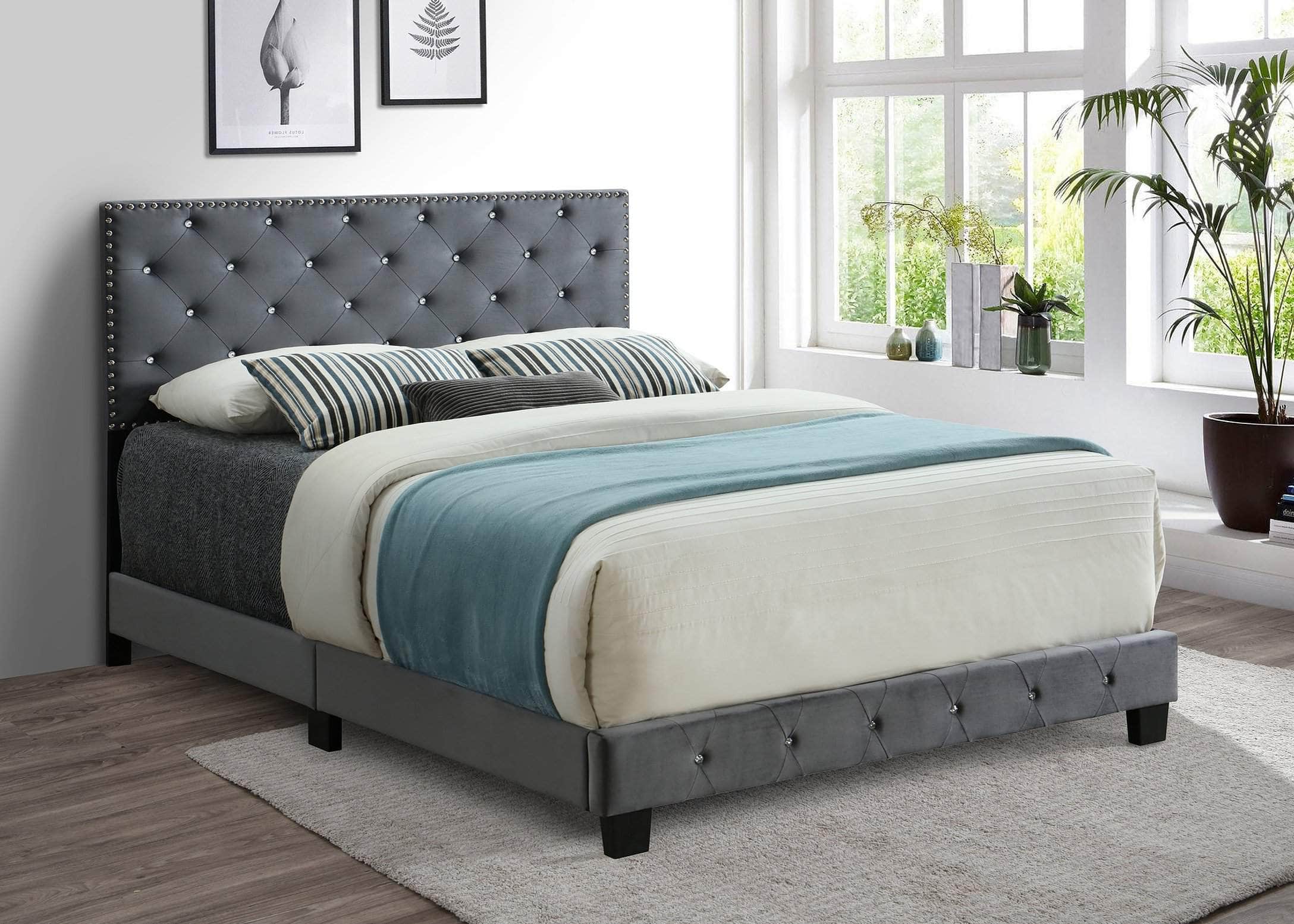 Luxury Tufted Velvet Platform Bed with Nailhead Trim & Rhinestone Accents - Queen Size Upholstered Bed Frame in 3 Colors (Black, Navy, Burgundy) for Modern Bedroom Decor, Master Suite or Guest Room
