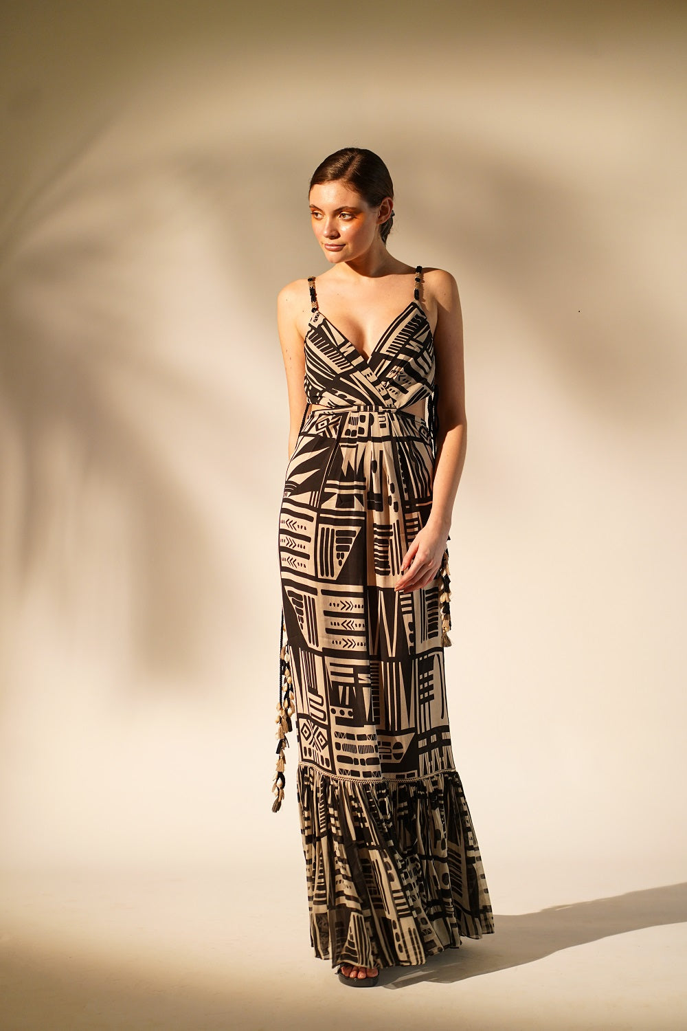 Elegant White Abstract Print Dress for Women - Stylish Party & Casual Wear - Perfect for Dates, Office & Summer Outings